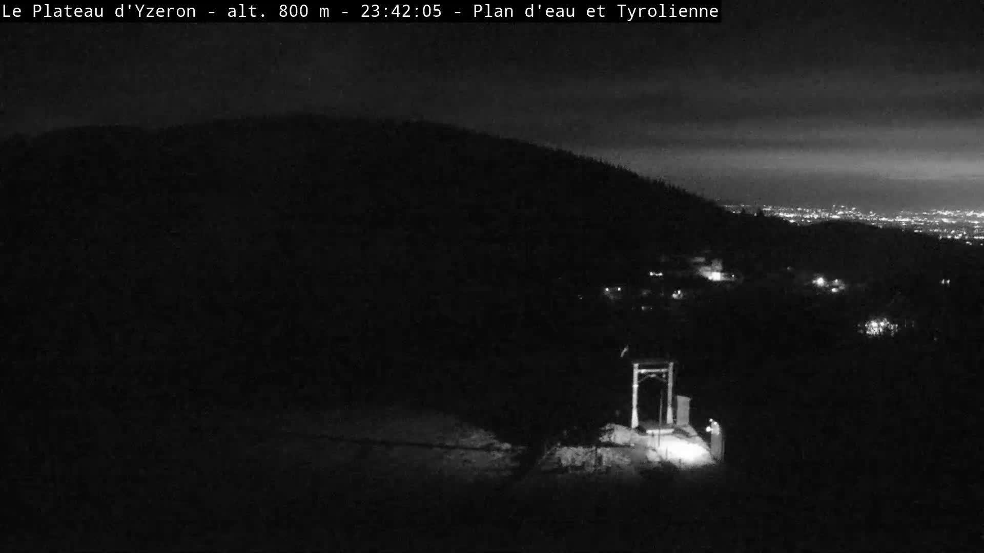 Yzeron Adventure,  Plateau d'Yzeron Live Cam - Lyon, Rhone, Auvergne-Rhone-Alpes, france