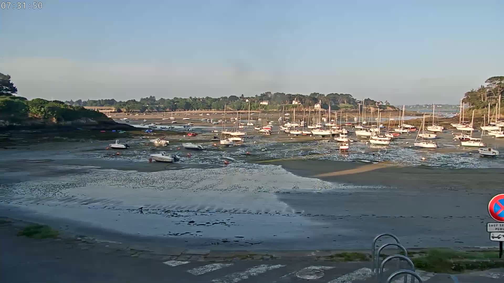 Saint-Briac-sur-Mer, Port & Plage de Bechet Live Cam - Saint-Malo, Ille-et-Vilaine, Bretagne, France