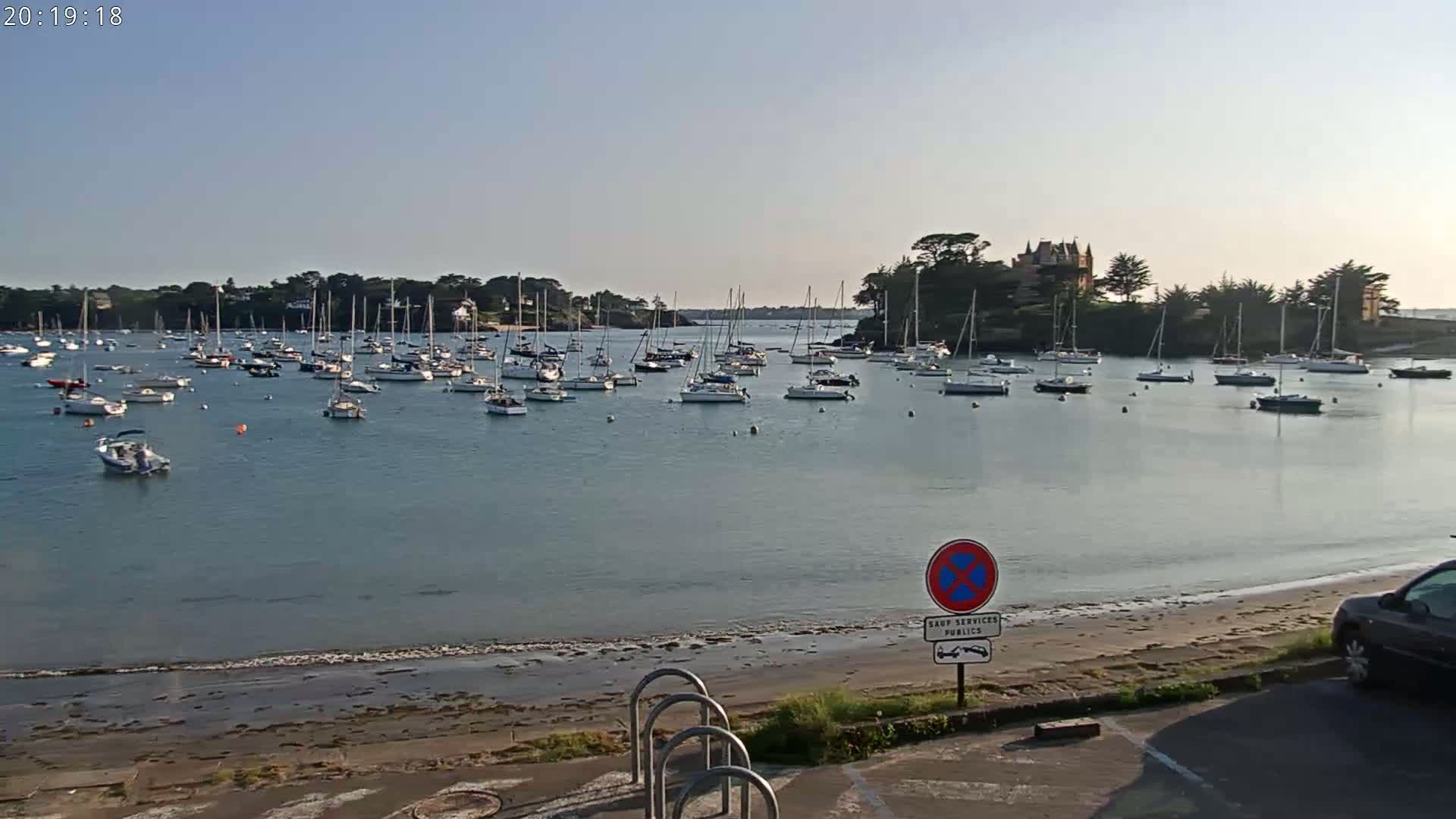Saint-Briac-sur-Mer, Port & Plage de Bechet Live Cam - Saint-Malo, Ille-et-Vilaine, Bretagne, France