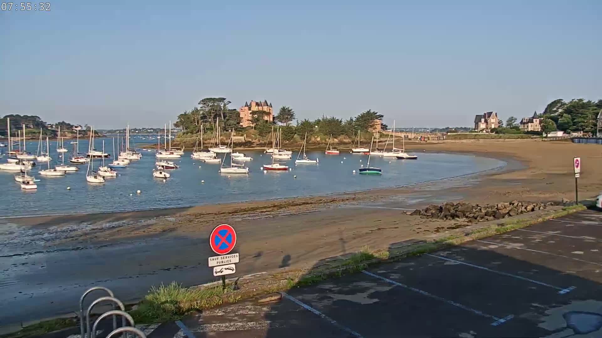 Saint-Briac-sur-Mer, Port & Plage de Bechet Live Cam - Saint-Malo, Ille-et-Vilaine, Bretagne, France