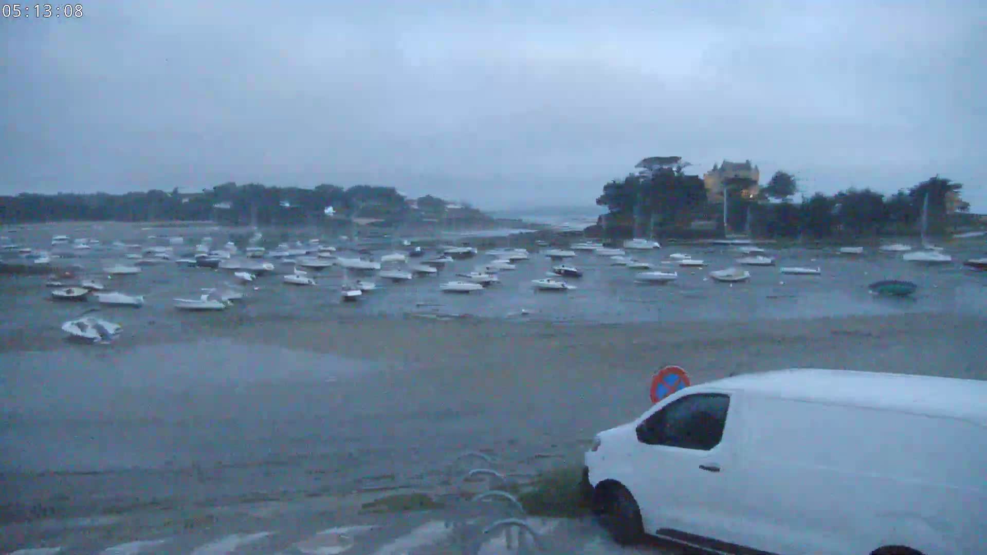 Saint-Briac-sur-Mer, Port & Plage de Bechet Live Cam - Saint-Malo, Ille-et-Vilaine, Bretagne, France
