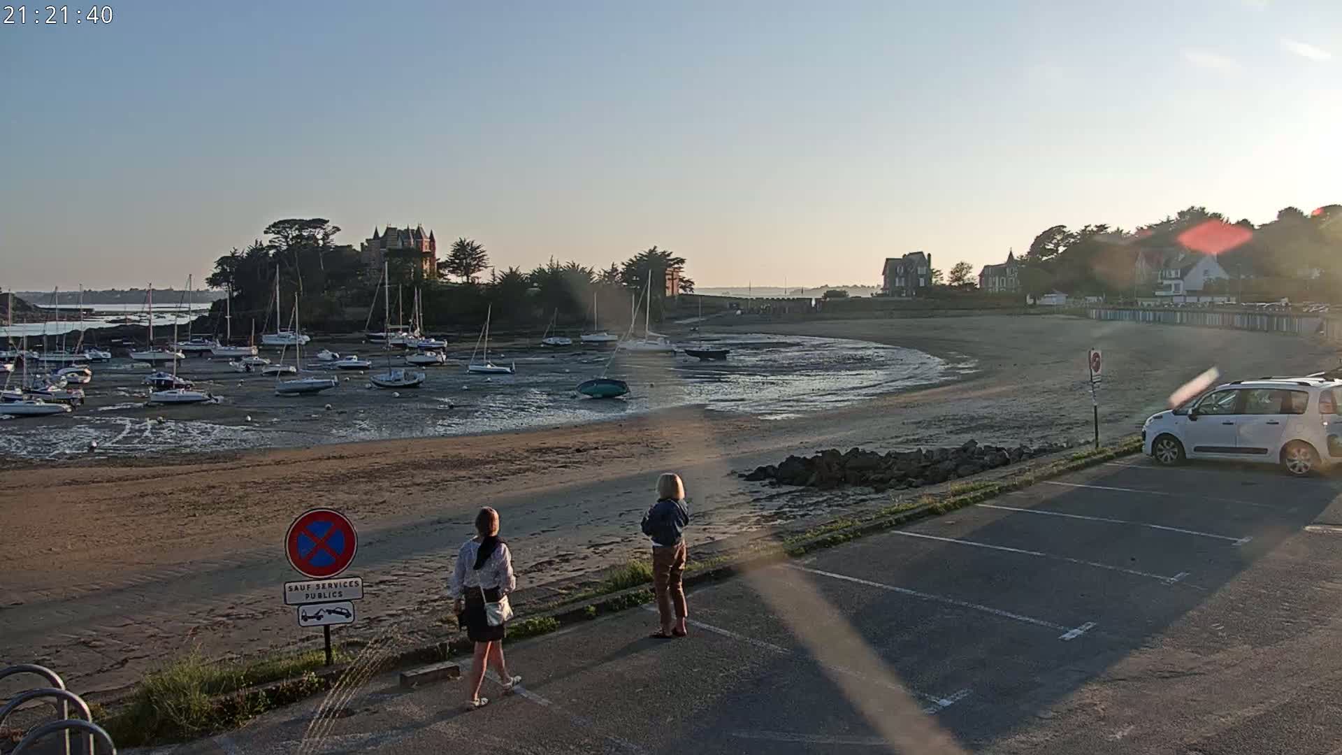 Saint-Briac-sur-Mer, Port & Plage de Bechet Live Cam - Saint-Malo, Ille-et-Vilaine, Bretagne, France