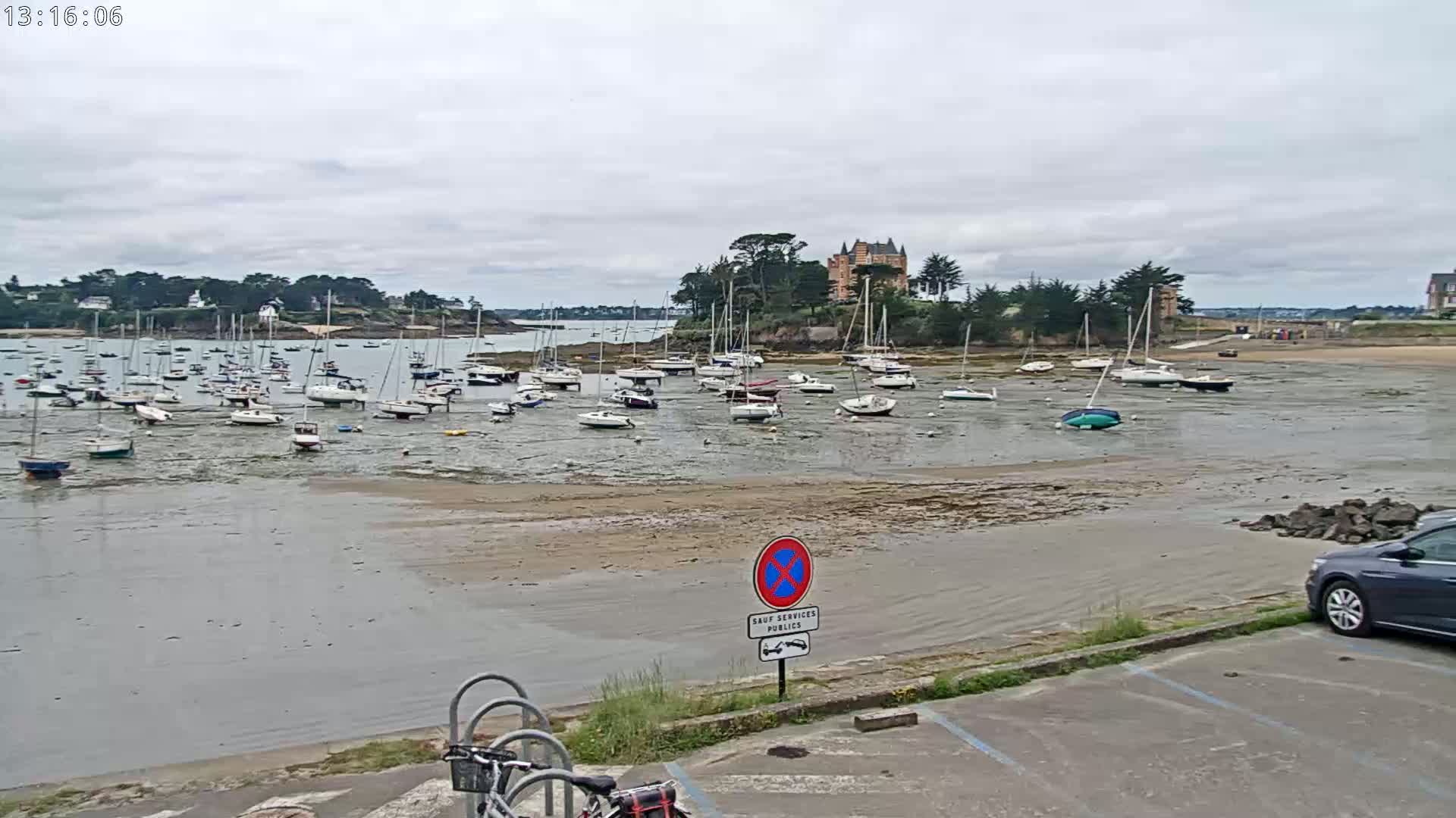 Saint-Briac-sur-Mer, Port & Plage de Bechet Live Cam - Saint-Malo, Ille-et-Vilaine, Bretagne, France