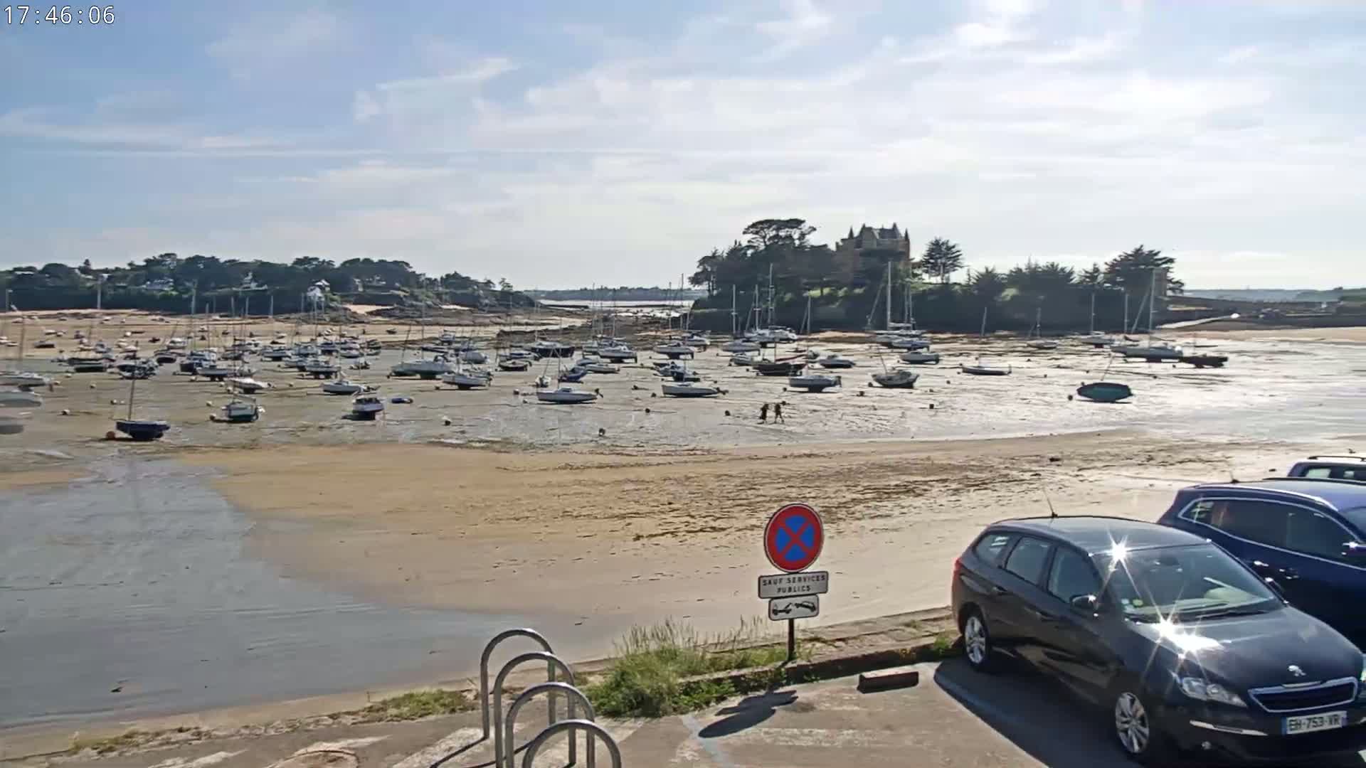 Saint-Briac-sur-Mer, Port & Plage de Bechet Live Cam - Saint-Malo, Ille-et-Vilaine, Bretagne, France