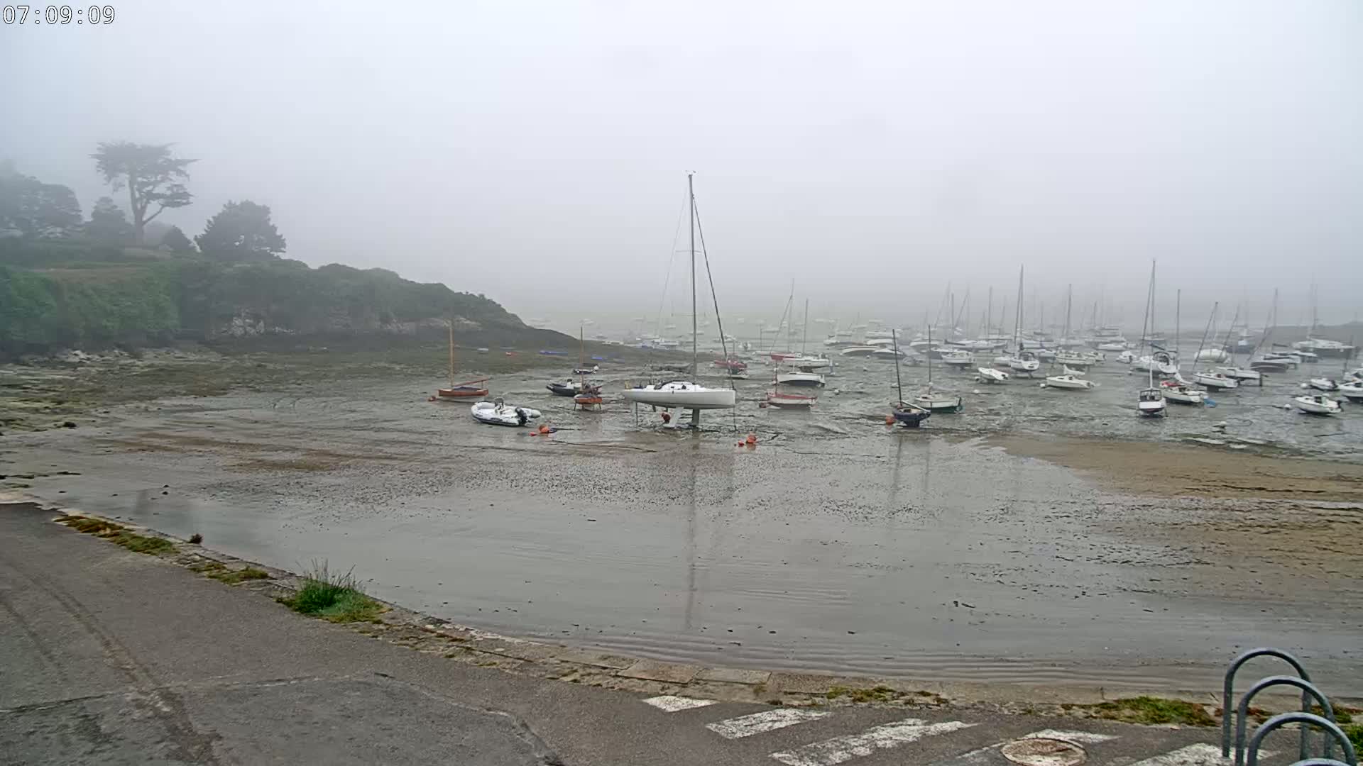 Saint-Briac-sur-Mer, Port & Plage de Bechet Live Cam - Saint-Malo, Ille-et-Vilaine, Bretagne, France