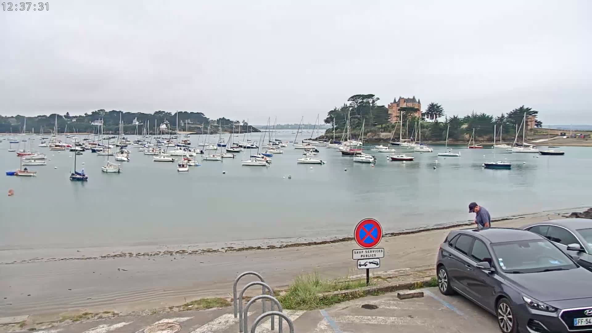 Saint-Briac-sur-Mer, Port & Plage de Bechet Live Cam - Saint-Malo, Ille-et-Vilaine, Bretagne, France