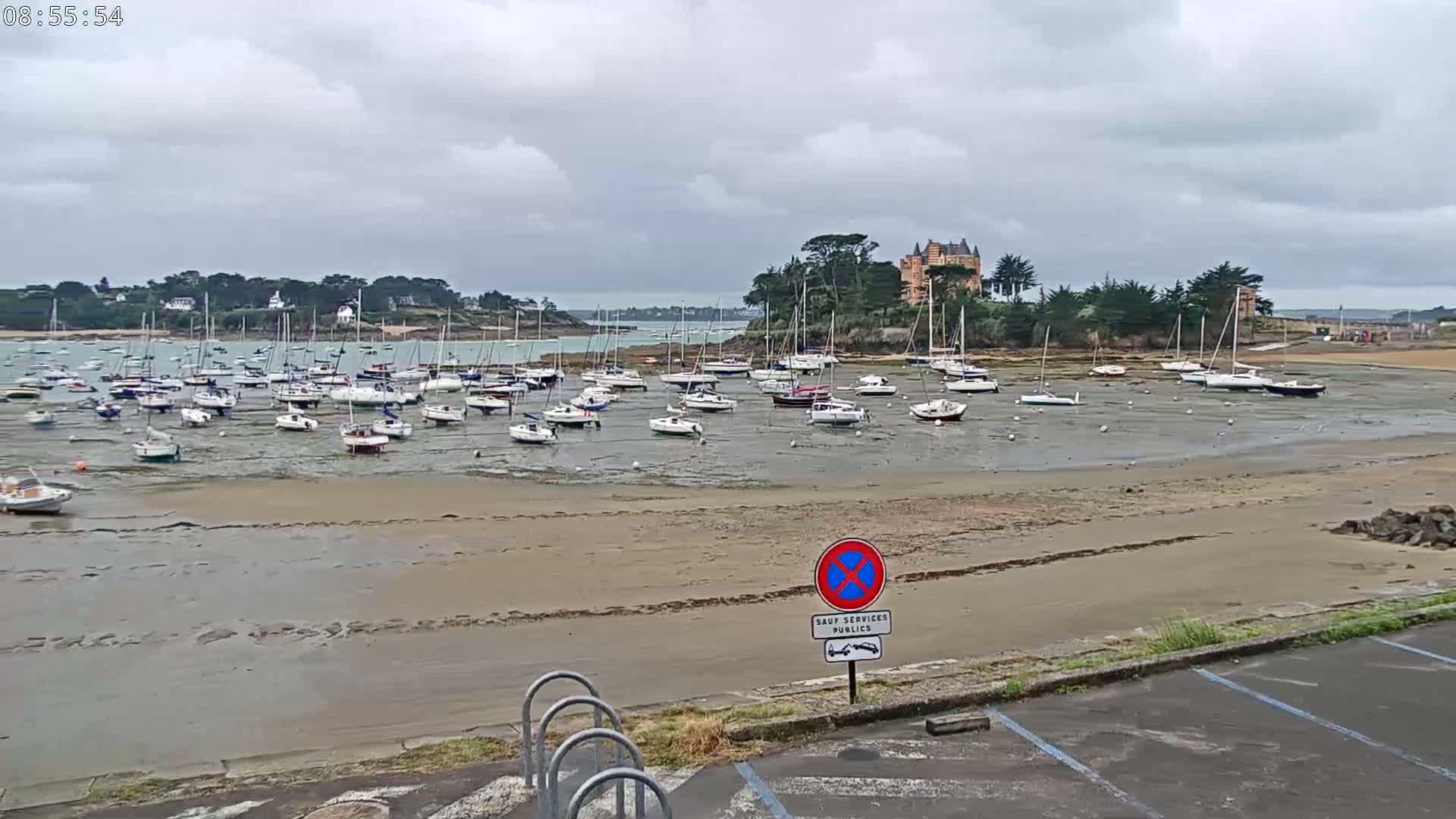 Saint-Briac-sur-Mer, Port & Plage de Bechet Live Cam - Saint-Malo, Ille-et-Vilaine, Bretagne, France