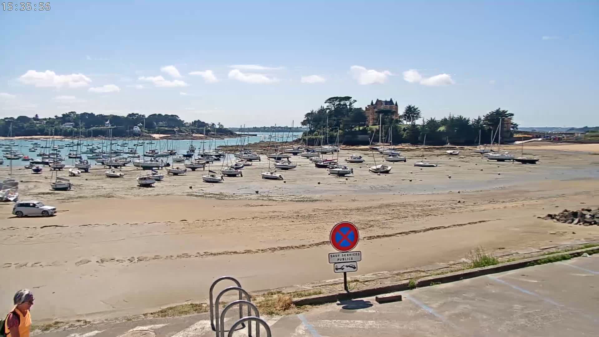 Saint-Briac-sur-Mer, Port & Plage de Bechet Live Cam - Saint-Malo, Ille-et-Vilaine, Bretagne, France