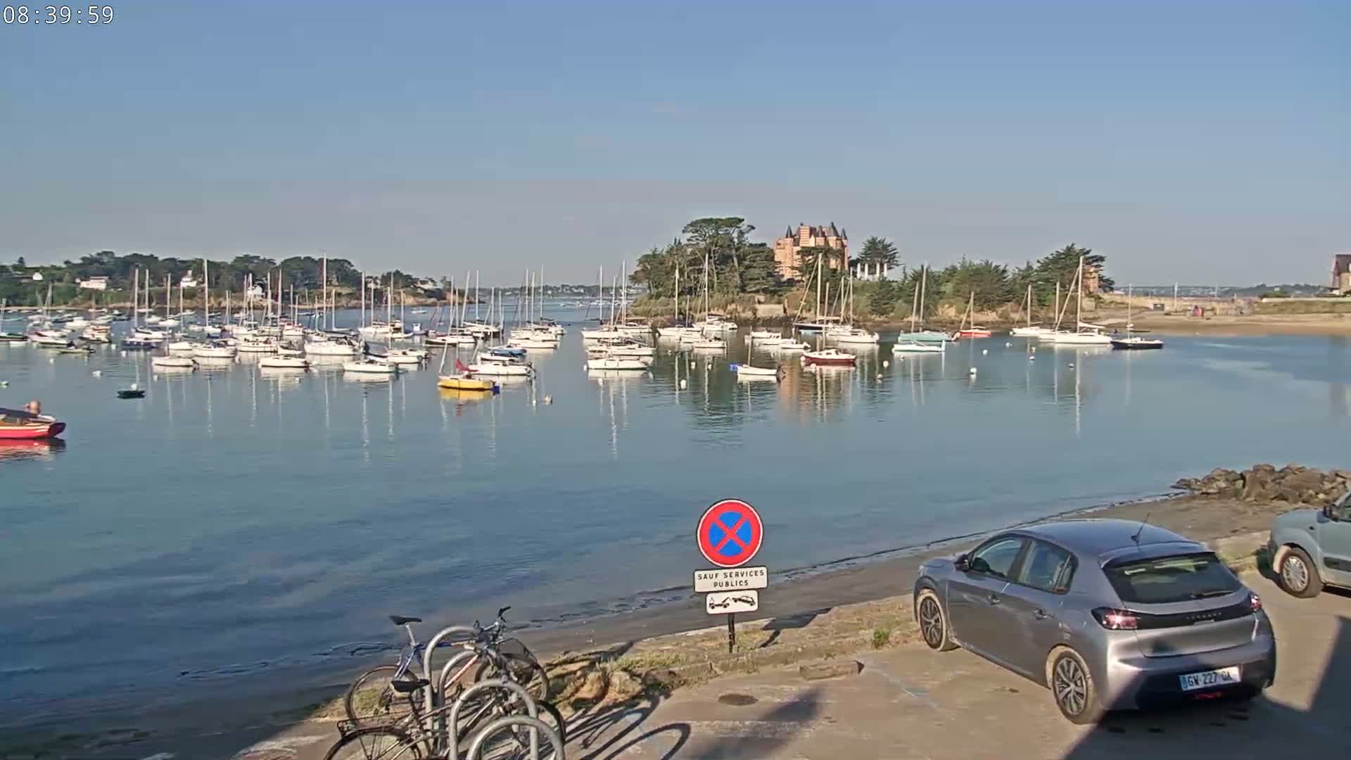 Saint-Briac-sur-Mer, Port & Plage de Bechet Live Cam - Saint-Malo, Ille-et-Vilaine, Bretagne, France