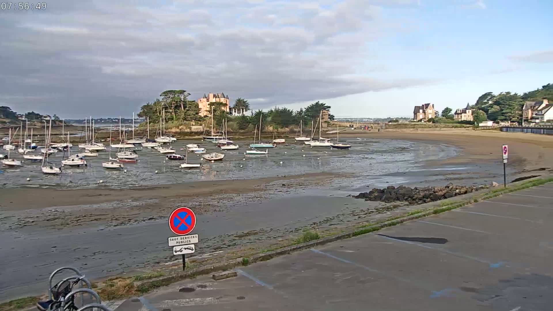 Saint-Briac-sur-Mer, Port & Plage de Bechet Live Cam - Saint-Malo, Ille-et-Vilaine, Bretagne, France