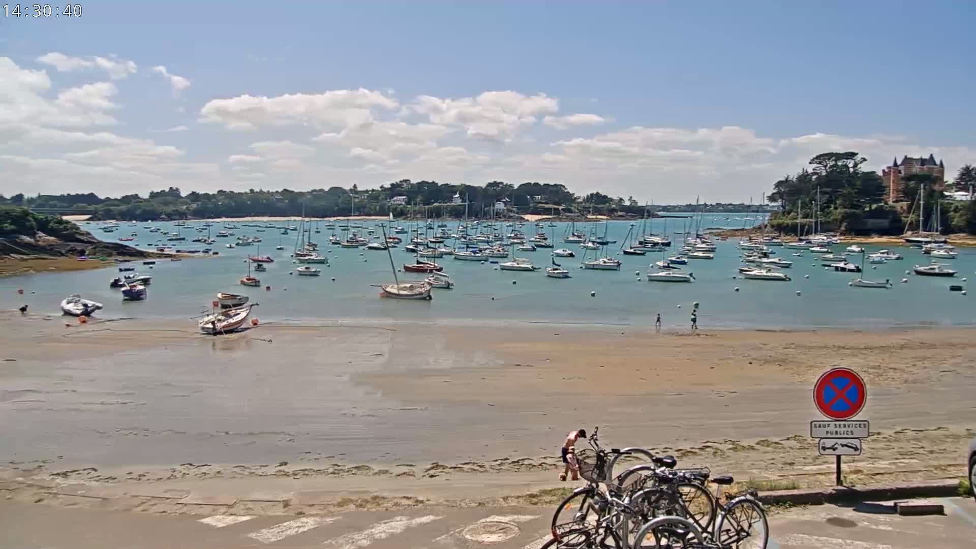 Saint-Briac-sur-Mer, Port & Plage de Bechet Live Cam - Saint-Malo, Ille-et-Vilaine, Bretagne, France