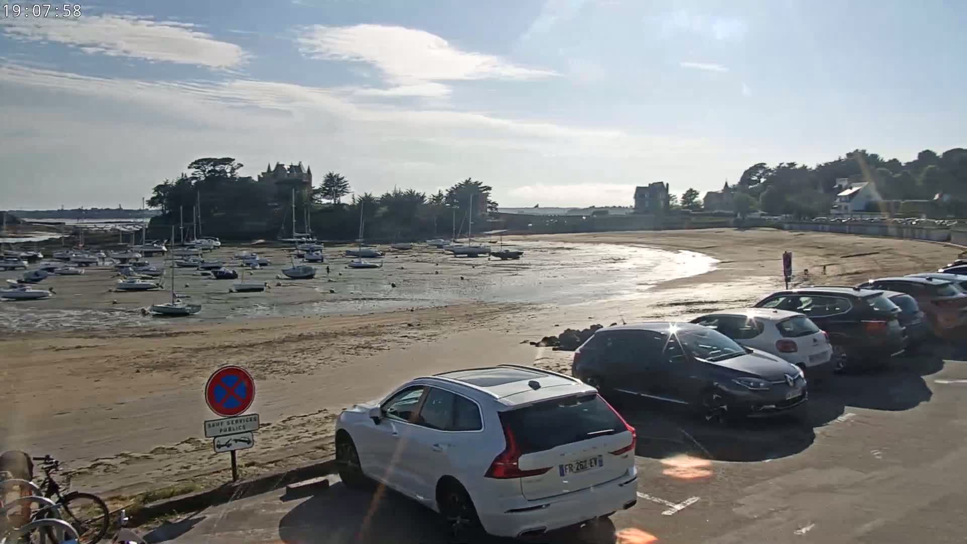 Saint-Briac-sur-Mer, Port & Plage de Bechet Live Cam - Saint-Malo, Ille-et-Vilaine, Bretagne, France