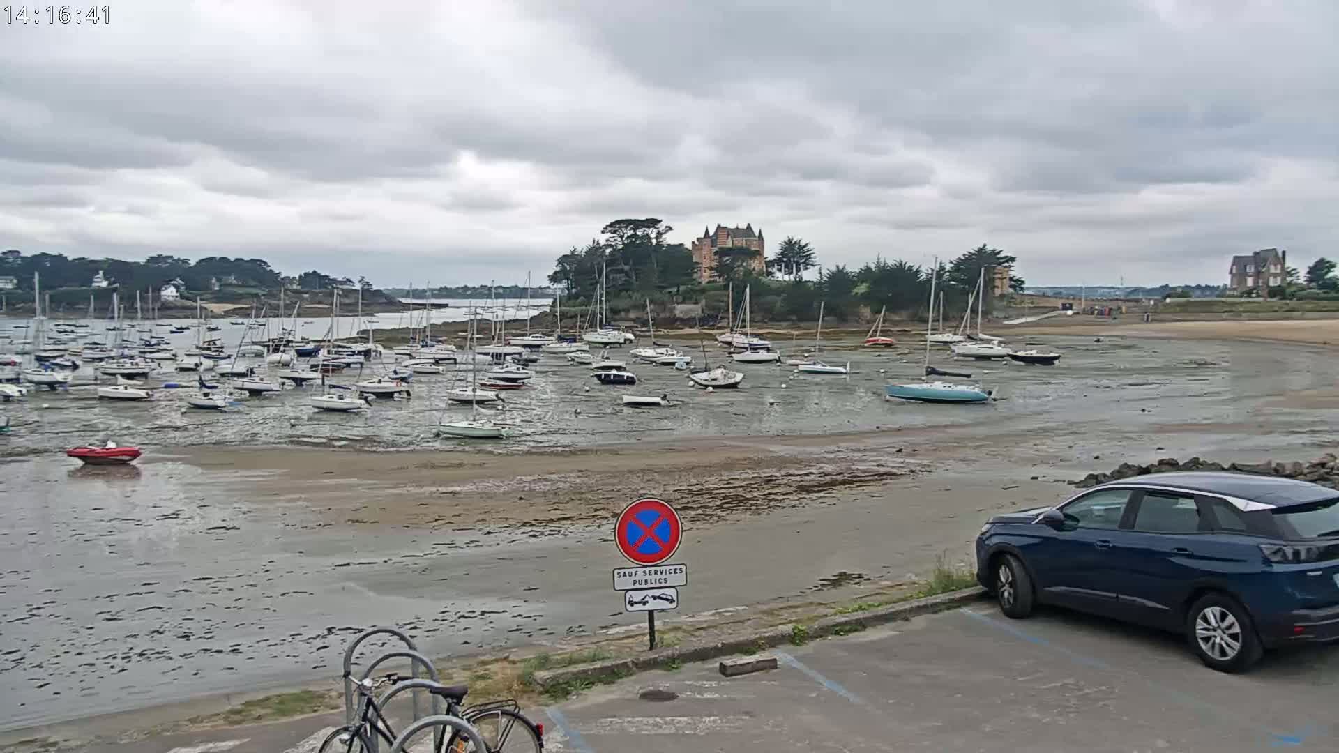 Saint-Briac-sur-Mer, Port & Plage de Bechet Live Cam - Saint-Malo, Ille-et-Vilaine, Bretagne, France