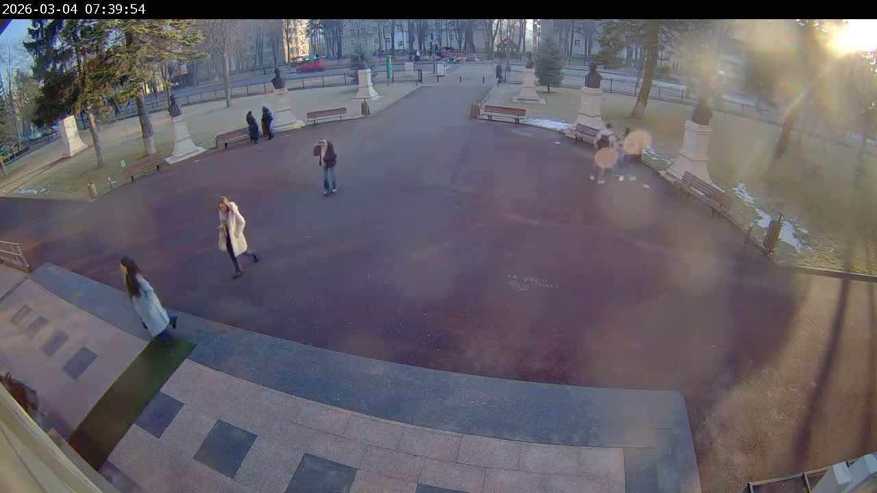 Iaşi, Aleea Mihail Sadoveanu Street & University of Agricultural Sciences and Veterinary Medicine Garden, Iasi Live Cam - Agronomie, Iaşi, Romania