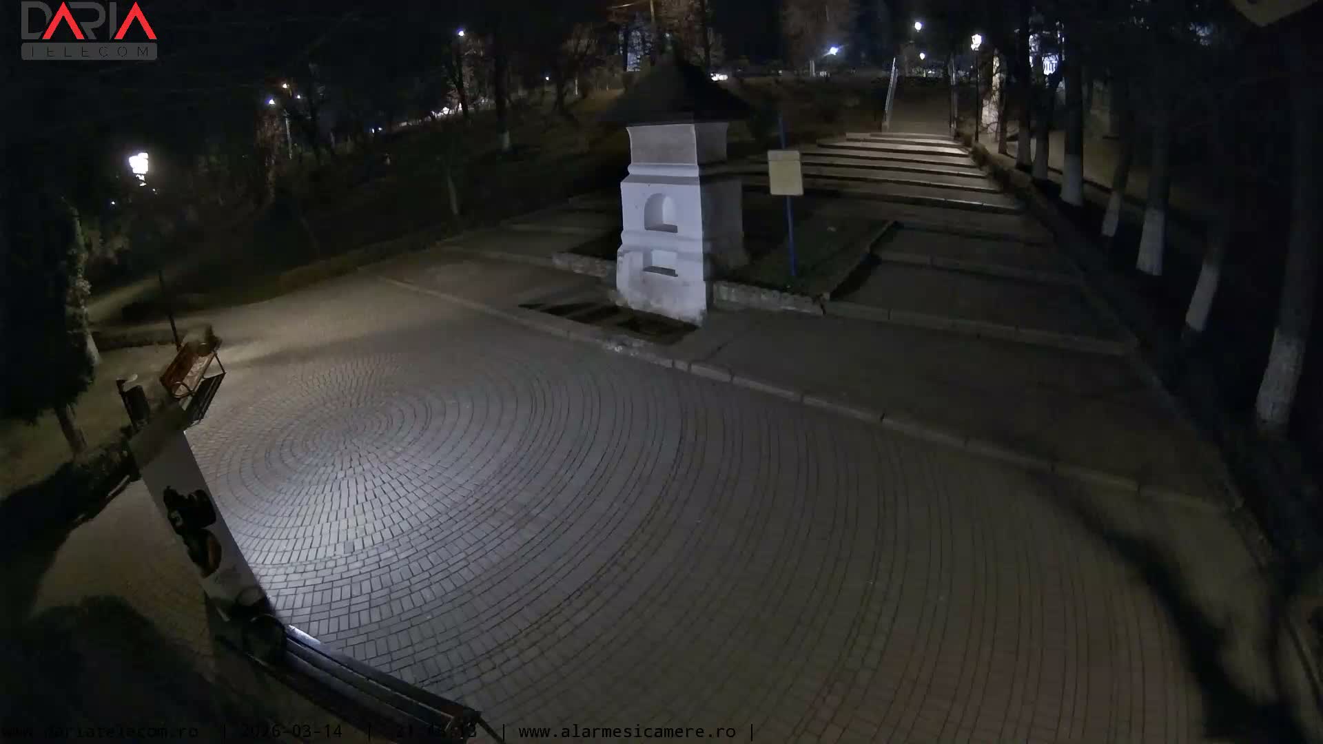 Arges , Fountain of Manole ( Fantana Lui Manole ) & Parcul Lui Manole 's Park, Curtea de Arges Live Cam - Curtea de Argeş, Arges, Romania