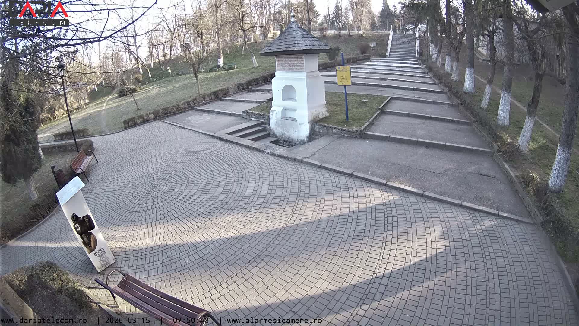 Arges , Fountain of Manole ( Fantana Lui Manole ) & Parcul Lui Manole 's Park, Curtea de Arges Live Cam - Curtea de Argeş, Arges, Romania