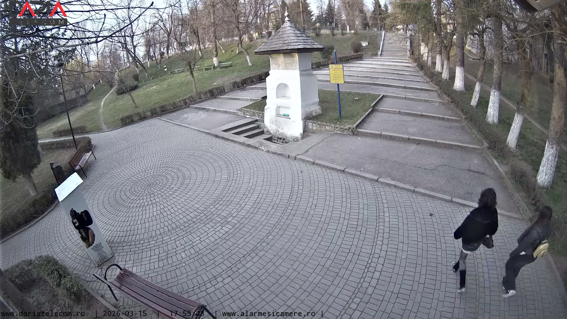 Arges , Fountain of Manole ( Fantana Lui Manole ) & Parcul Lui Manole 's Park, Curtea de Arges Live Cam - Curtea de Argeş, Arges, Romania
