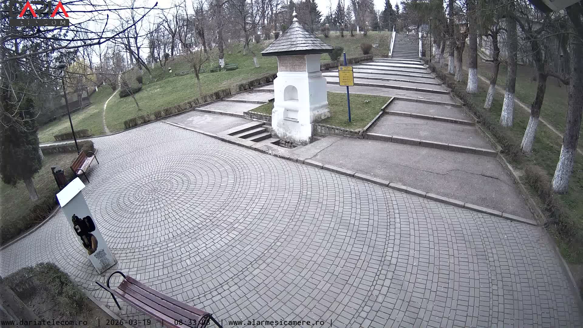 Arges , Fountain of Manole ( Fantana Lui Manole ) & Parcul Lui Manole 's Park, Curtea de Arges Live Cam - Curtea de Argeş, Arges, Romania