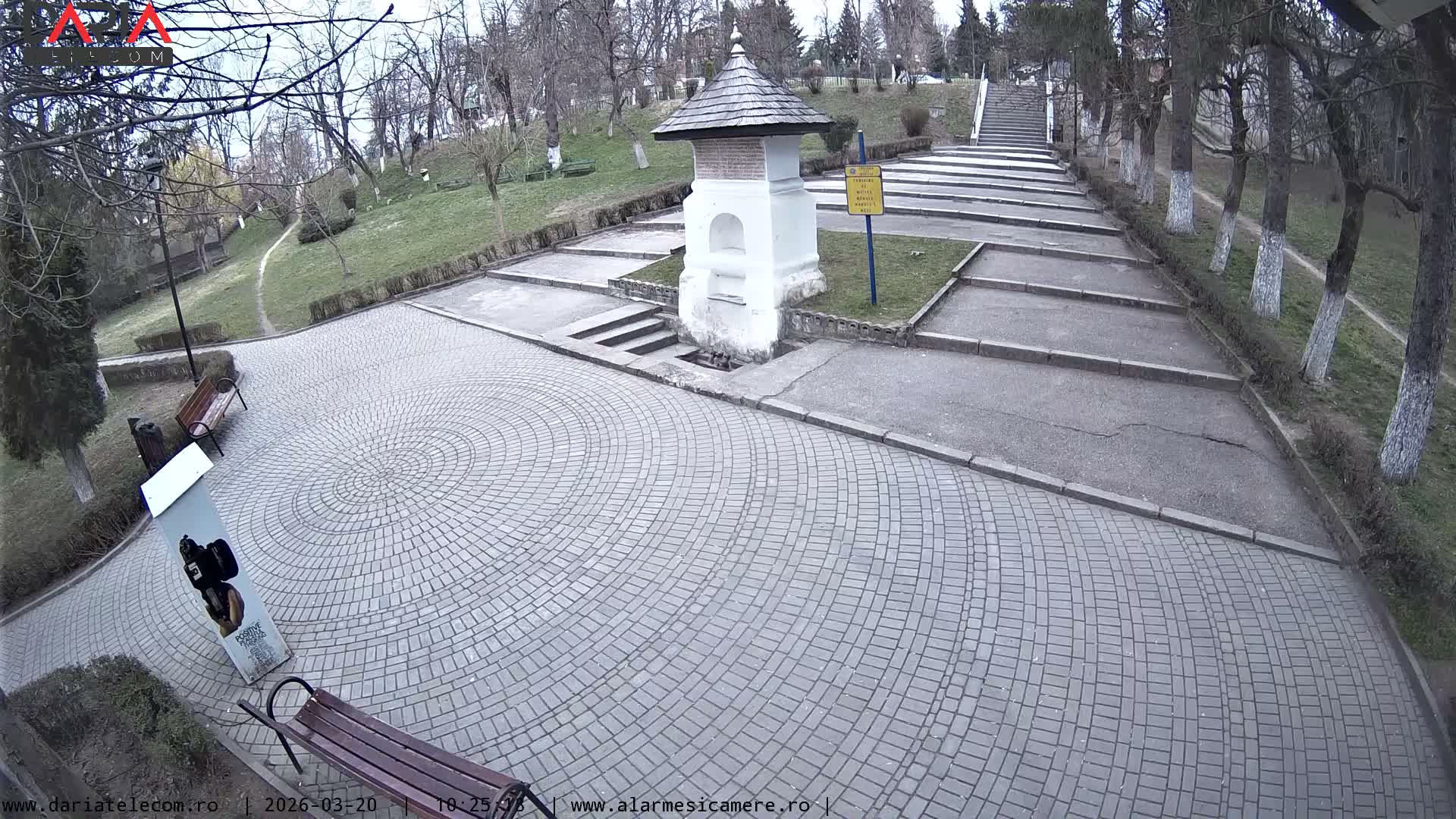 Arges , Fountain of Manole ( Fantana Lui Manole ) & Parcul Lui Manole 's Park, Curtea de Arges Live Cam - Curtea de Argeş, Arges, Romania