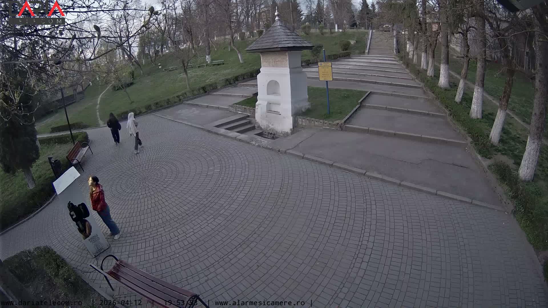 Arges , Fountain of Manole ( Fantana Lui Manole ) & Parcul Lui Manole 's Park, Curtea de Arges Live Cam - Curtea de Argeş, Arges, Romania