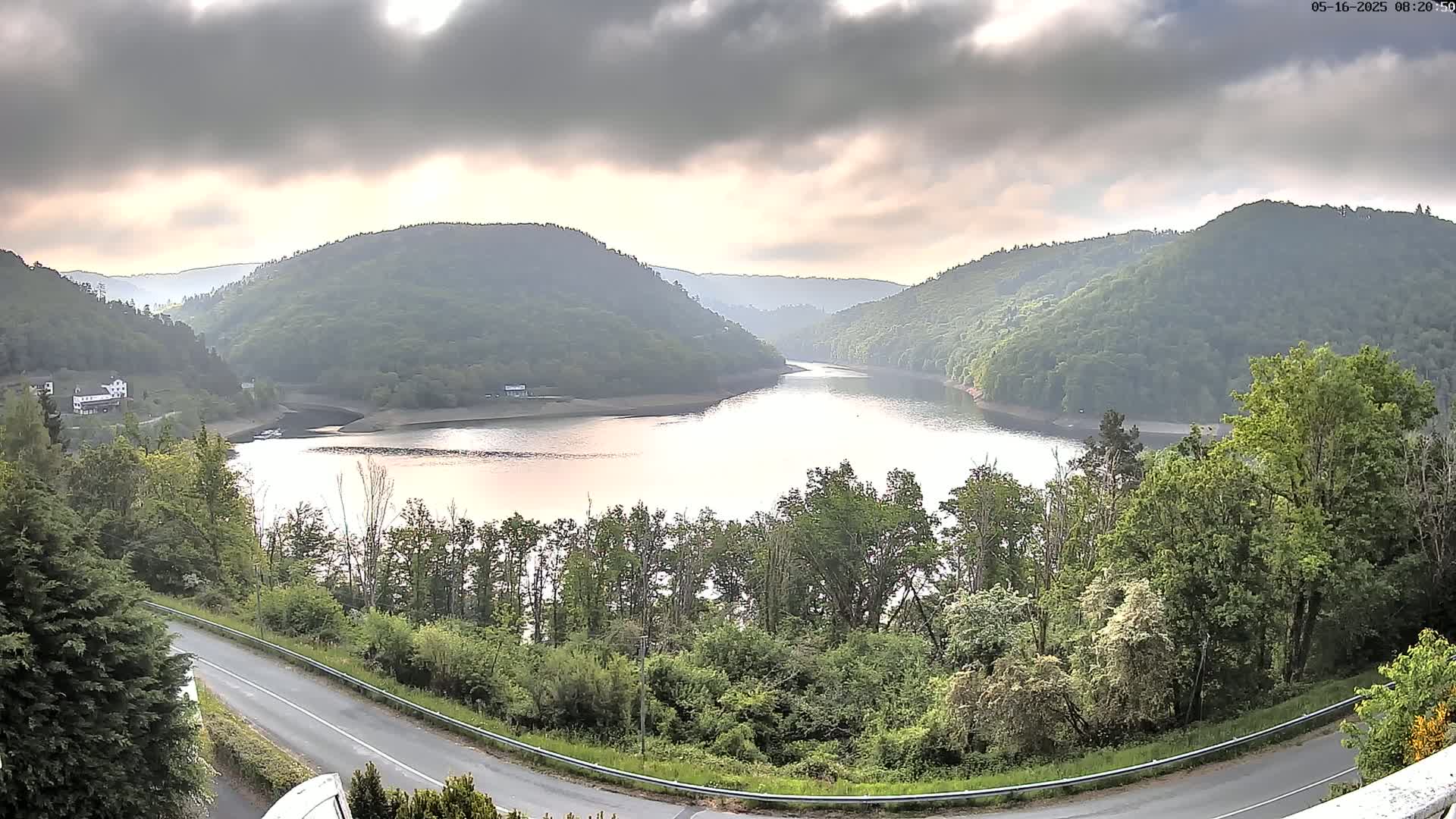 Miremont , Barrage des Fades Dam Live Cam - Riom, Puy-de-Dome, Auvergne-Rhone-Alpes, France