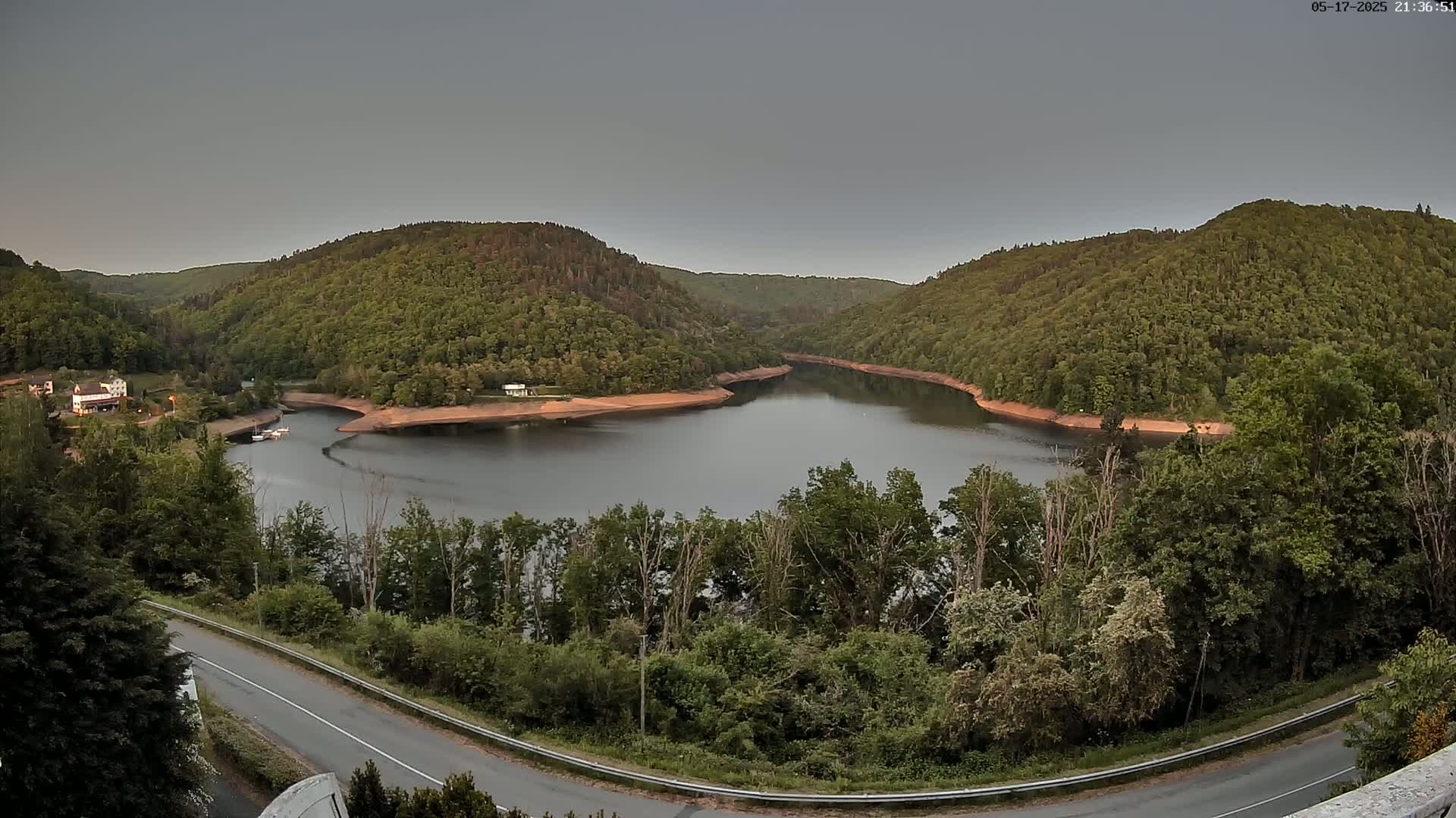 Miremont , Barrage des Fades Dam Live Cam - Riom, Puy-de-Dome, Auvergne-Rhone-Alpes, France