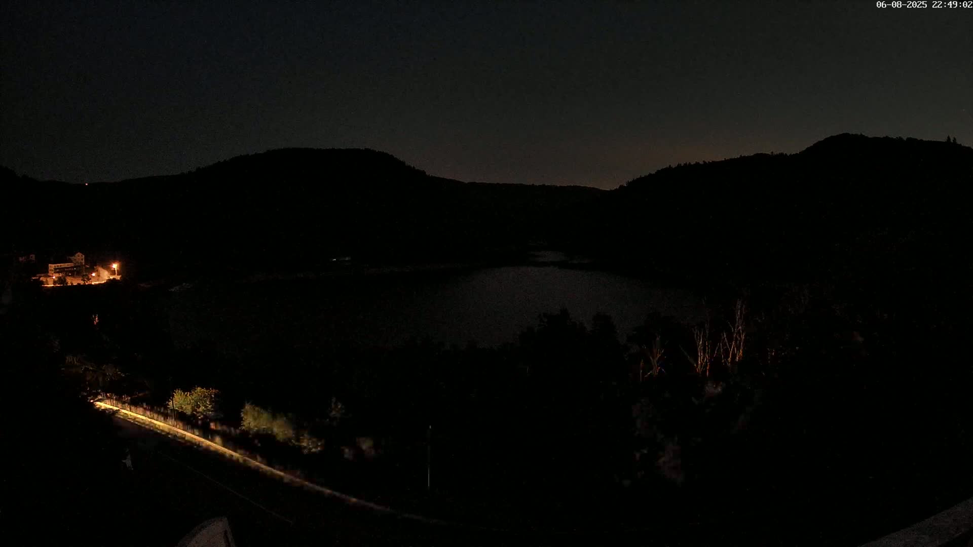 Miremont , Barrage des Fades Dam Live Cam - Riom, Puy-de-Dome, Auvergne-Rhone-Alpes, France