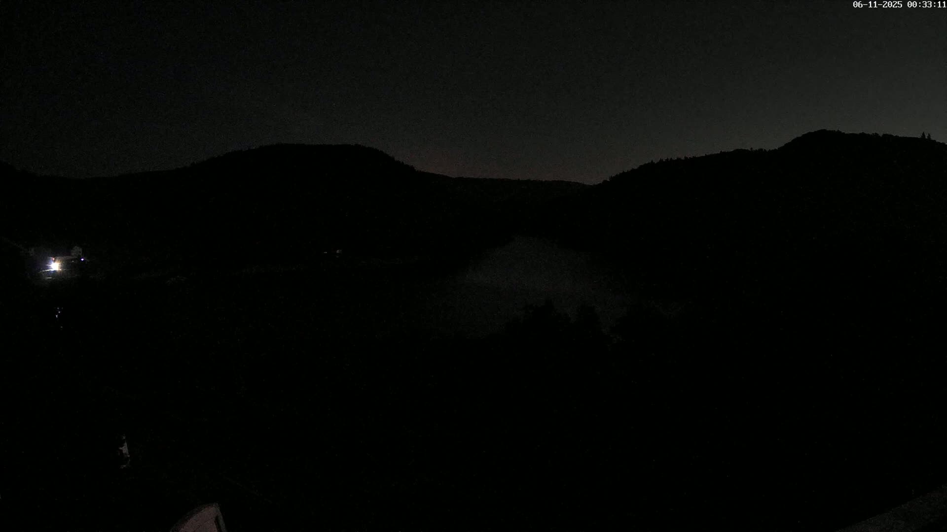 Miremont , Barrage des Fades Dam Live Cam - Riom, Puy-de-Dome, Auvergne-Rhone-Alpes, France