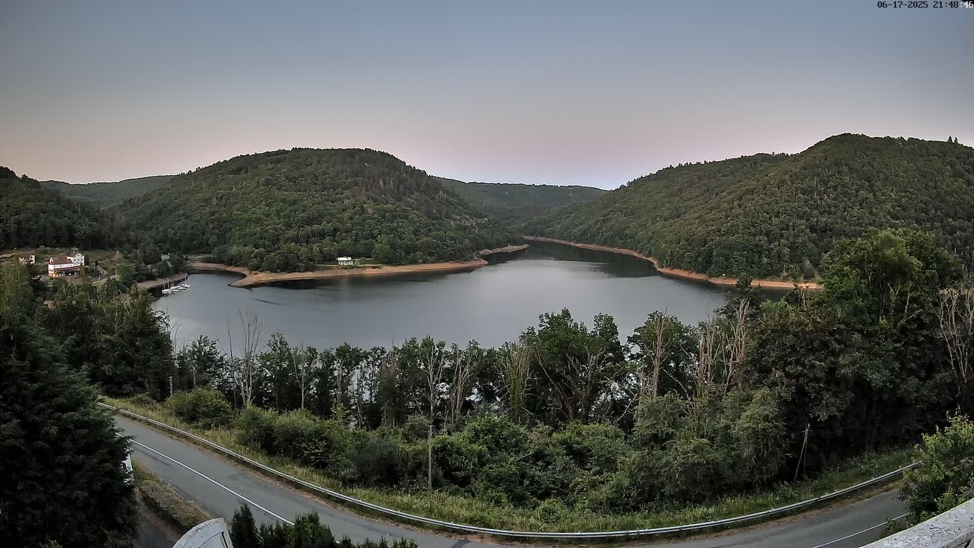 Miremont , Barrage des Fades Dam Live Cam - Riom, Puy-de-Dome, Auvergne-Rhone-Alpes, France
