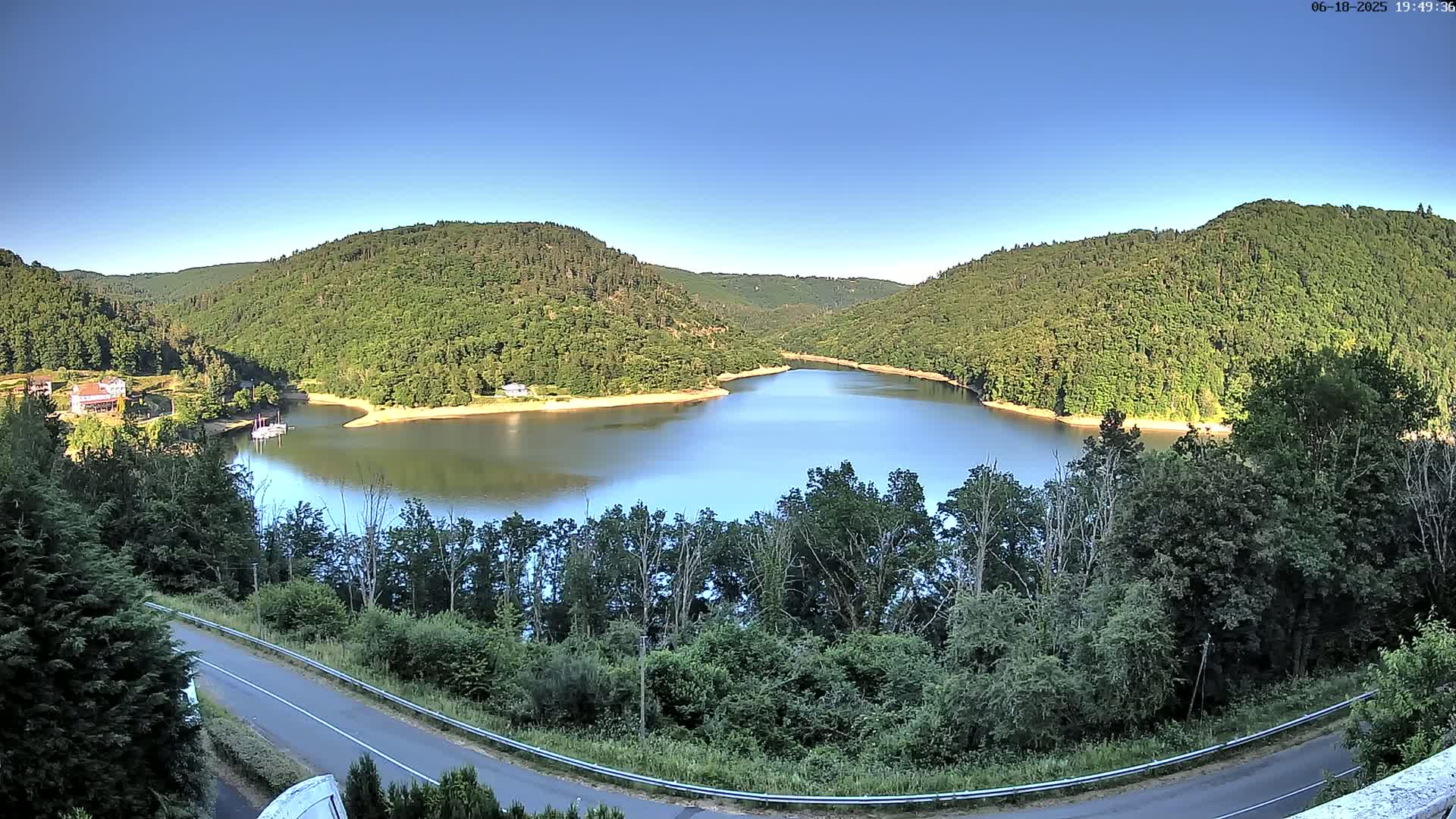 Miremont , Barrage des Fades Dam Live Cam - Riom, Puy-de-Dome, Auvergne-Rhone-Alpes, France