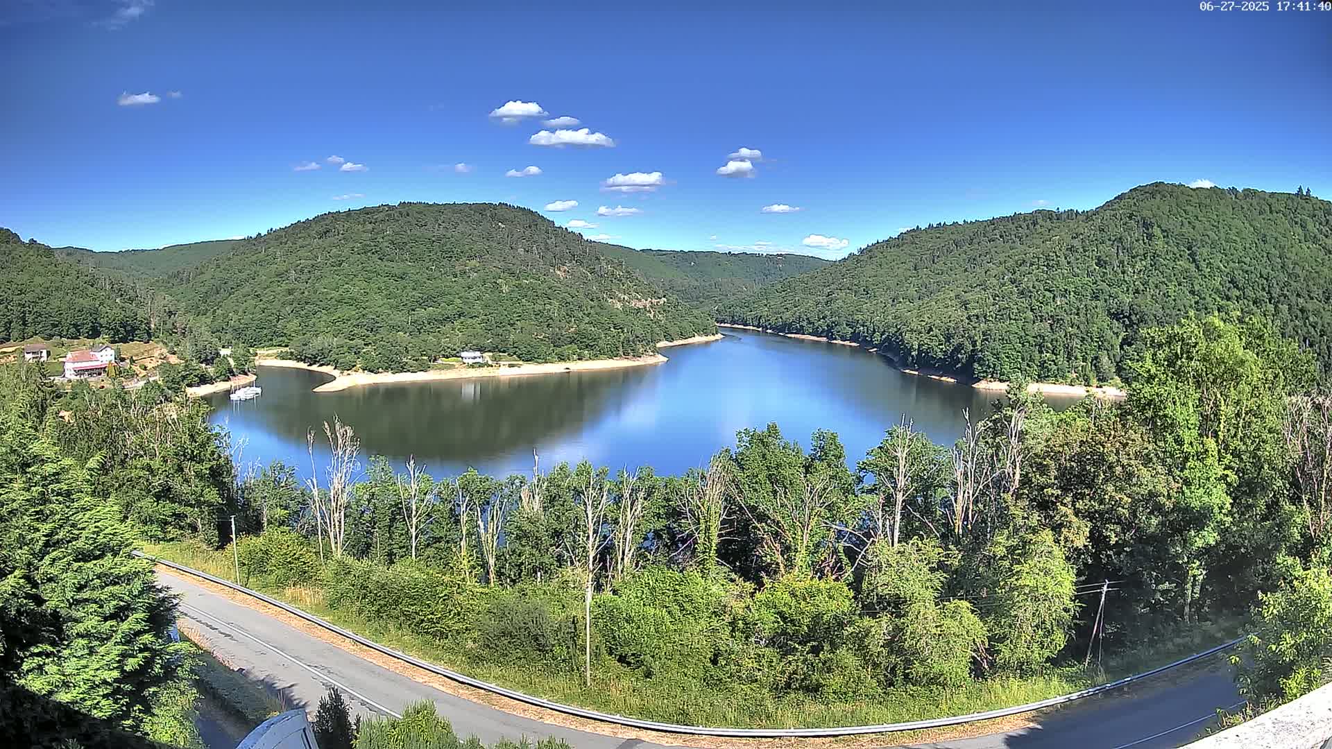 Miremont , Barrage des Fades Dam Live Cam - Riom, Puy-de-Dome, Auvergne-Rhone-Alpes, France