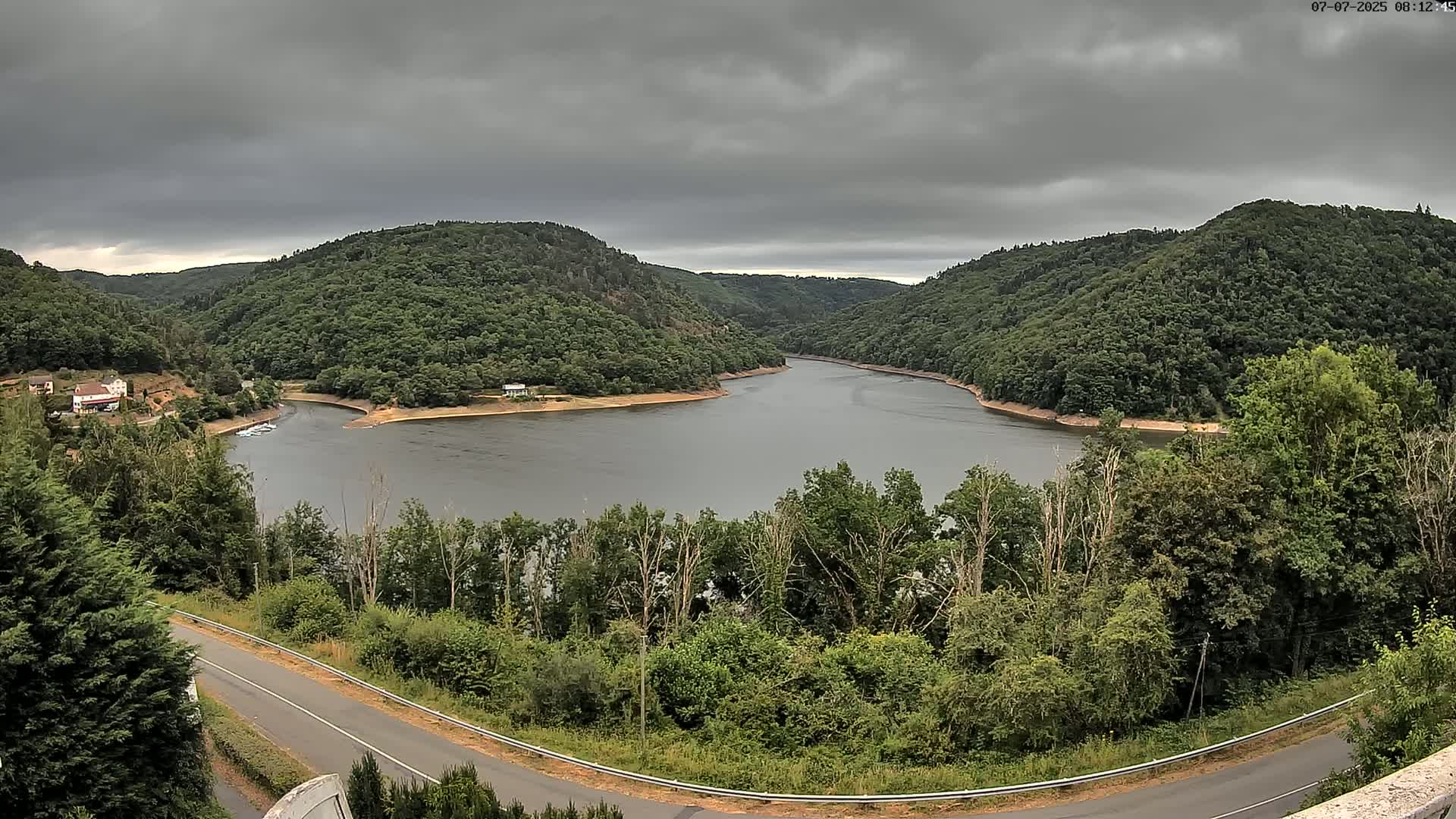 Miremont , Barrage des Fades Dam Live Cam - Riom, Puy-de-Dome, Auvergne-Rhone-Alpes, France