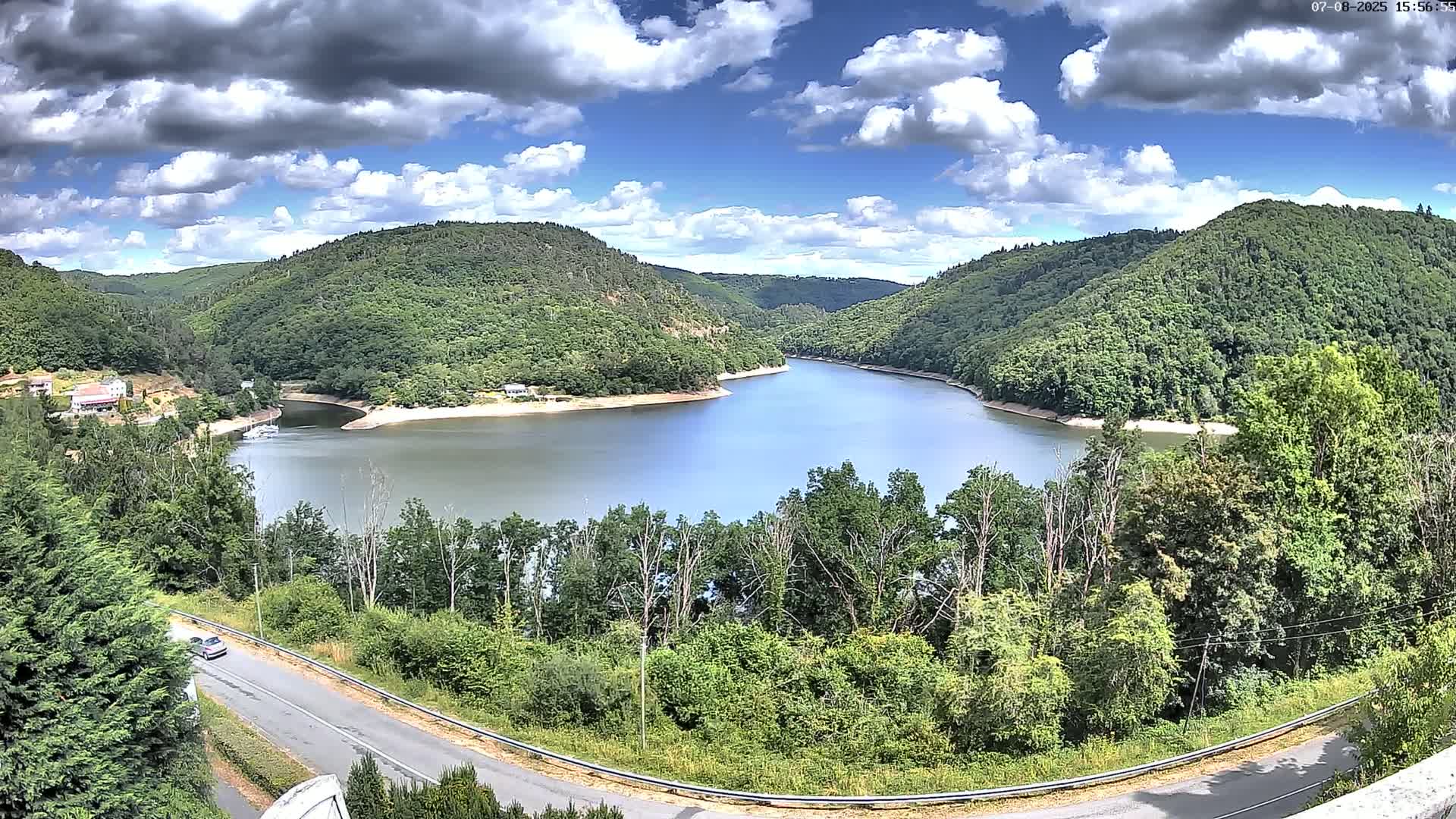 Miremont , Barrage des Fades Dam Live Cam - Riom, Puy-de-Dome, Auvergne-Rhone-Alpes, France