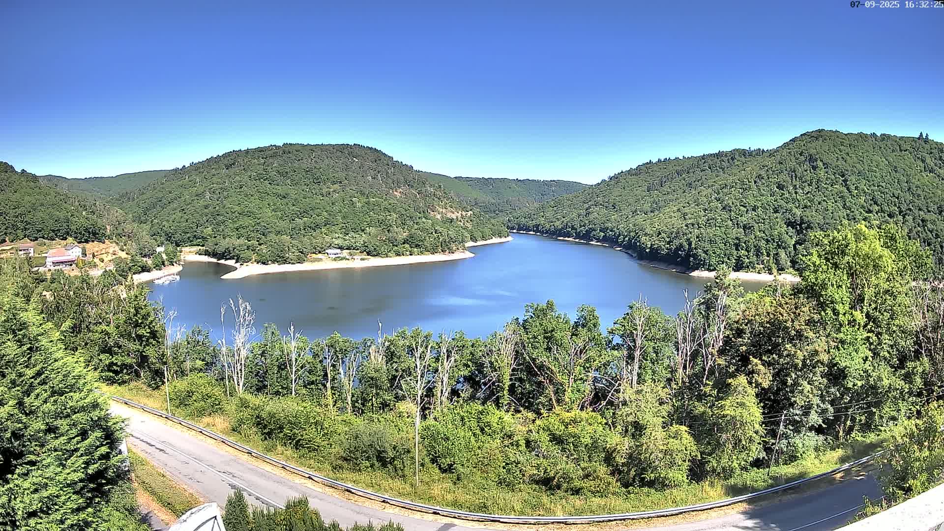 Miremont , Barrage des Fades Dam Live Cam - Riom, Puy-de-Dome, Auvergne-Rhone-Alpes, France