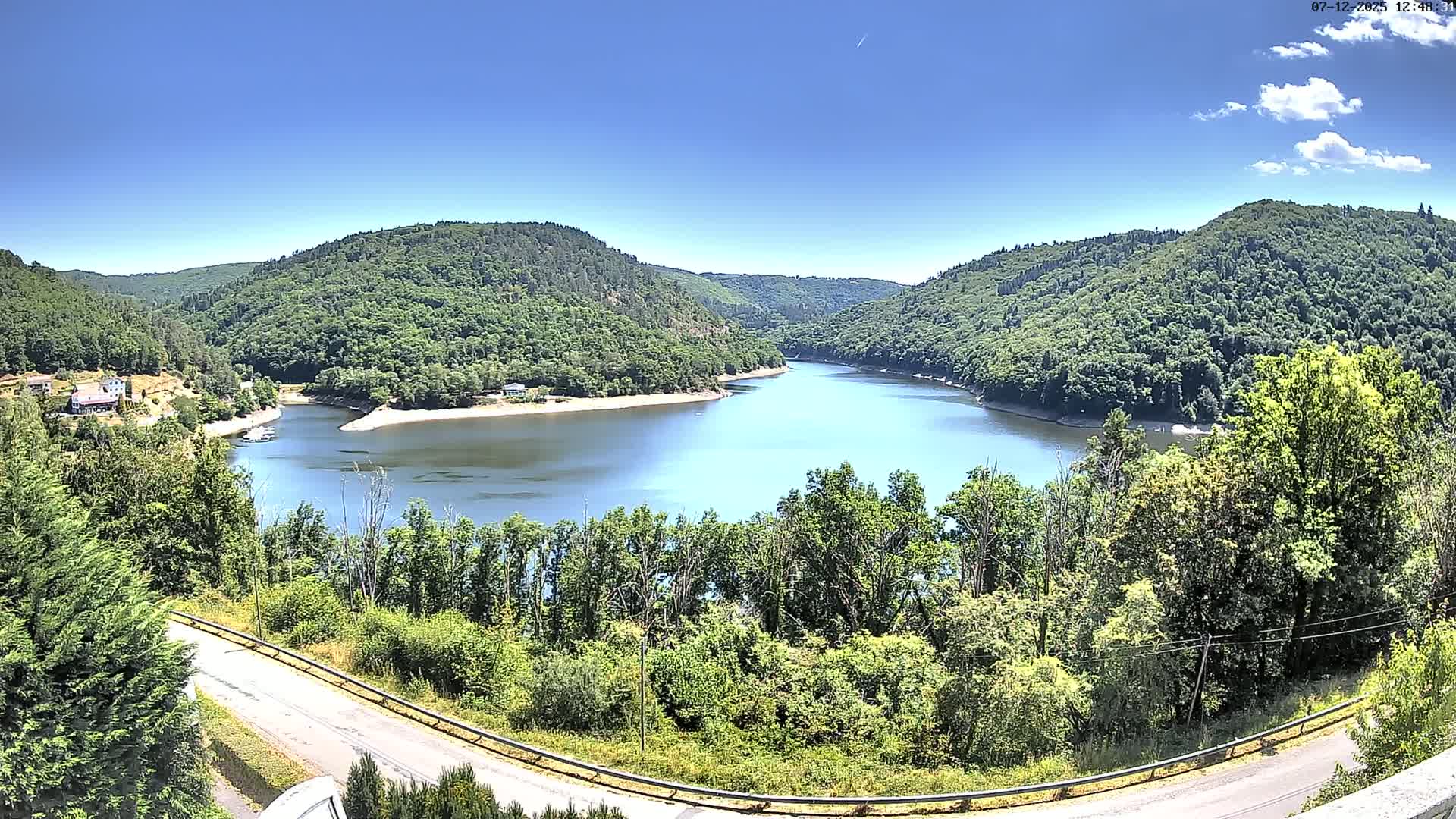 Miremont , Barrage des Fades Dam Live Cam - Riom, Puy-de-Dome, Auvergne-Rhone-Alpes, France
