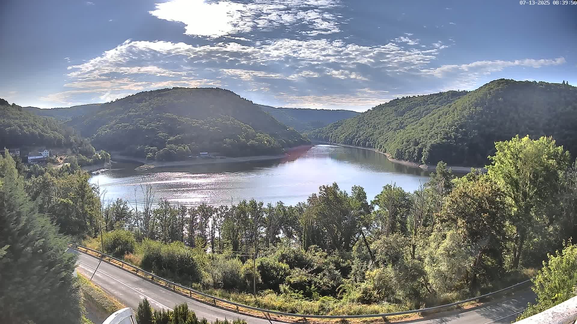 Miremont , Barrage des Fades Dam Live Cam - Riom, Puy-de-Dome, Auvergne-Rhone-Alpes, France