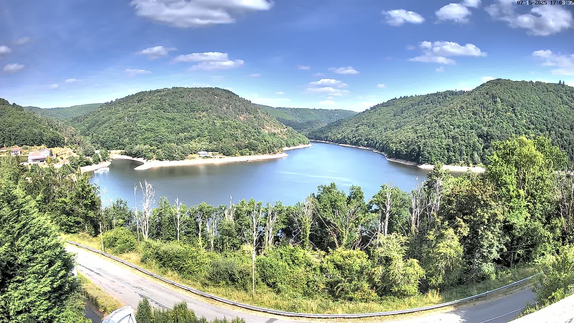 Miremont , Barrage des Fades Dam Live Cam - Riom, Puy-de-Dome, Auvergne-Rhone-Alpes, France