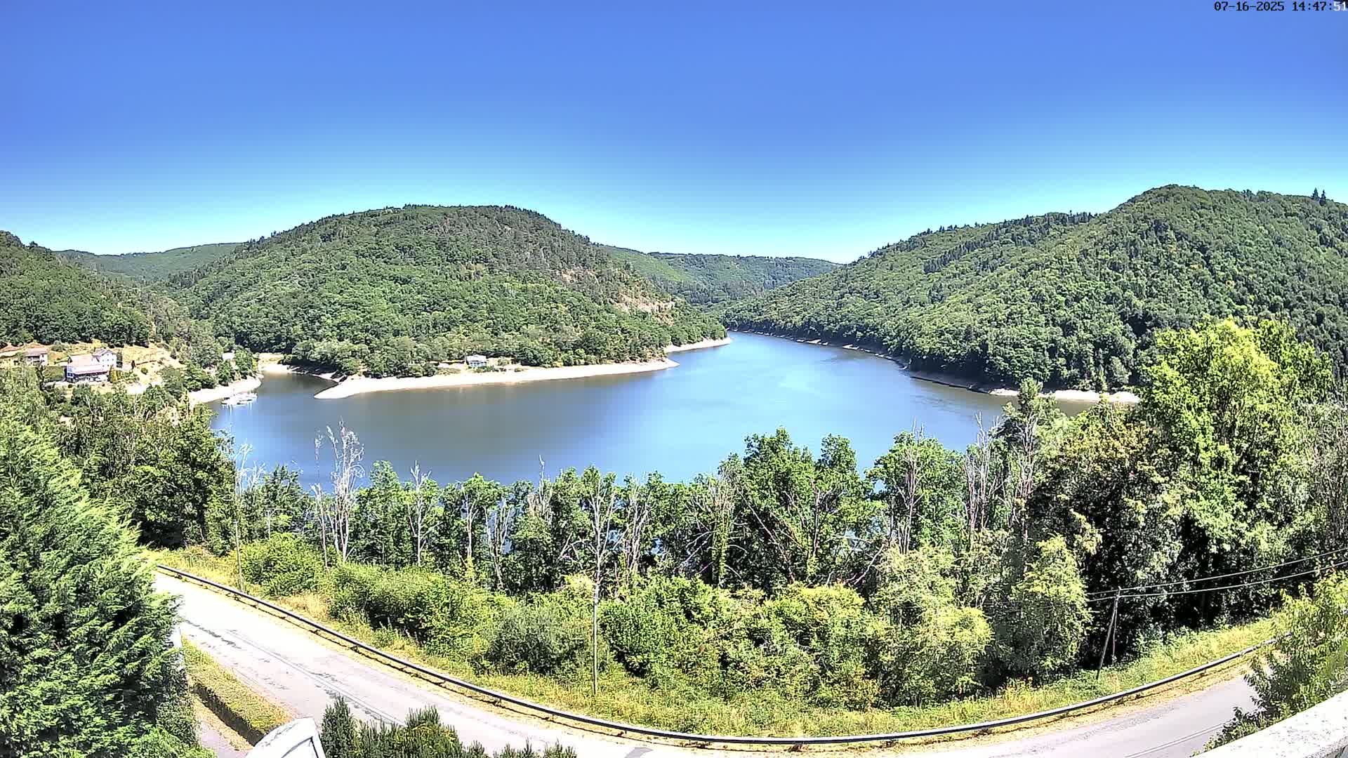 Miremont , Barrage des Fades Dam Live Cam - Riom, Puy-de-Dome, Auvergne-Rhone-Alpes, France