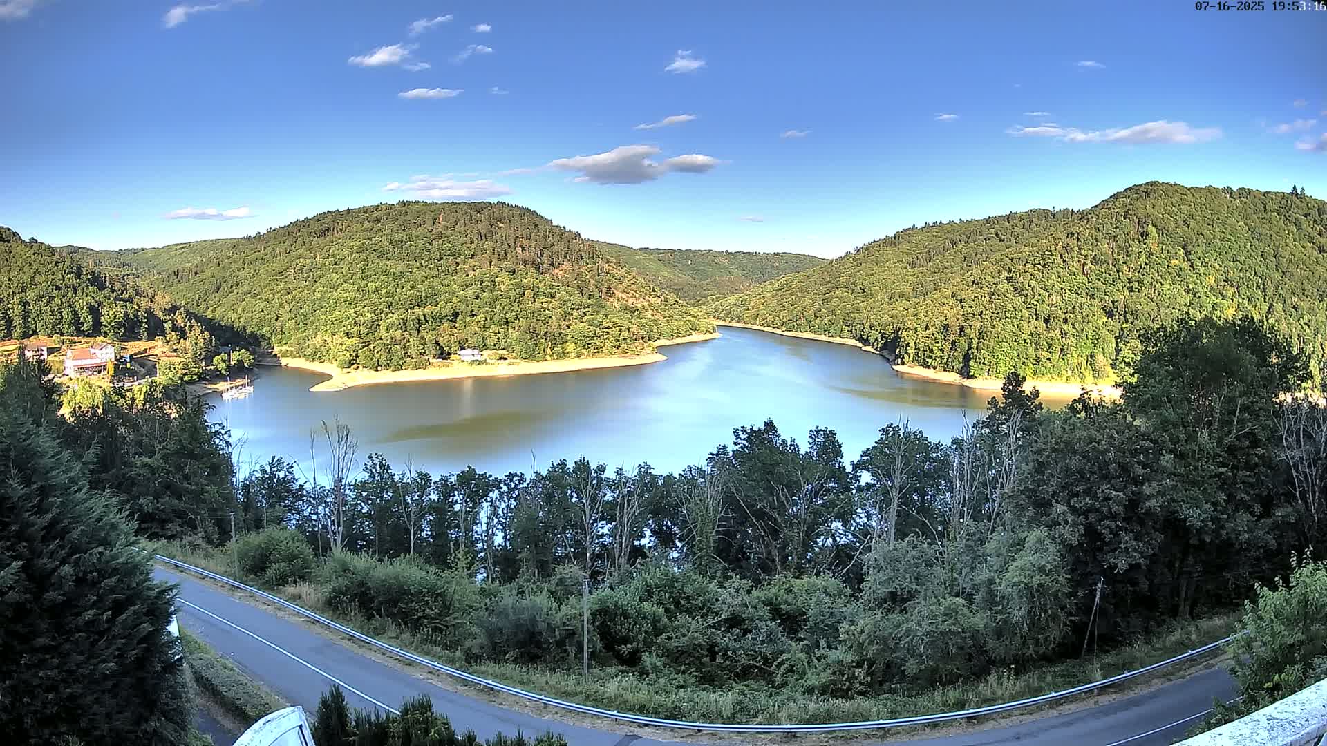 Miremont , Barrage des Fades Dam Live Cam - Riom, Puy-de-Dome, Auvergne-Rhone-Alpes, France