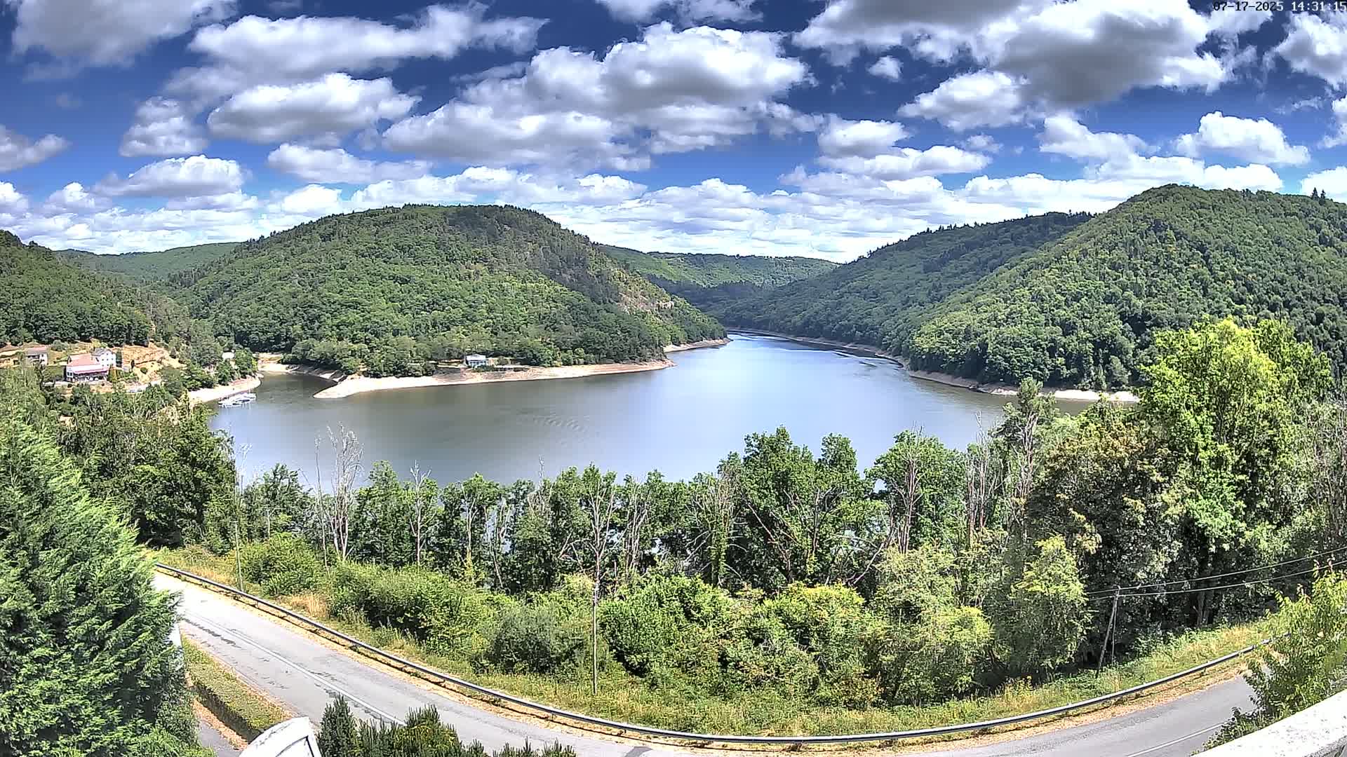 Miremont , Barrage des Fades Dam Live Cam - Riom, Puy-de-Dome, Auvergne-Rhone-Alpes, France