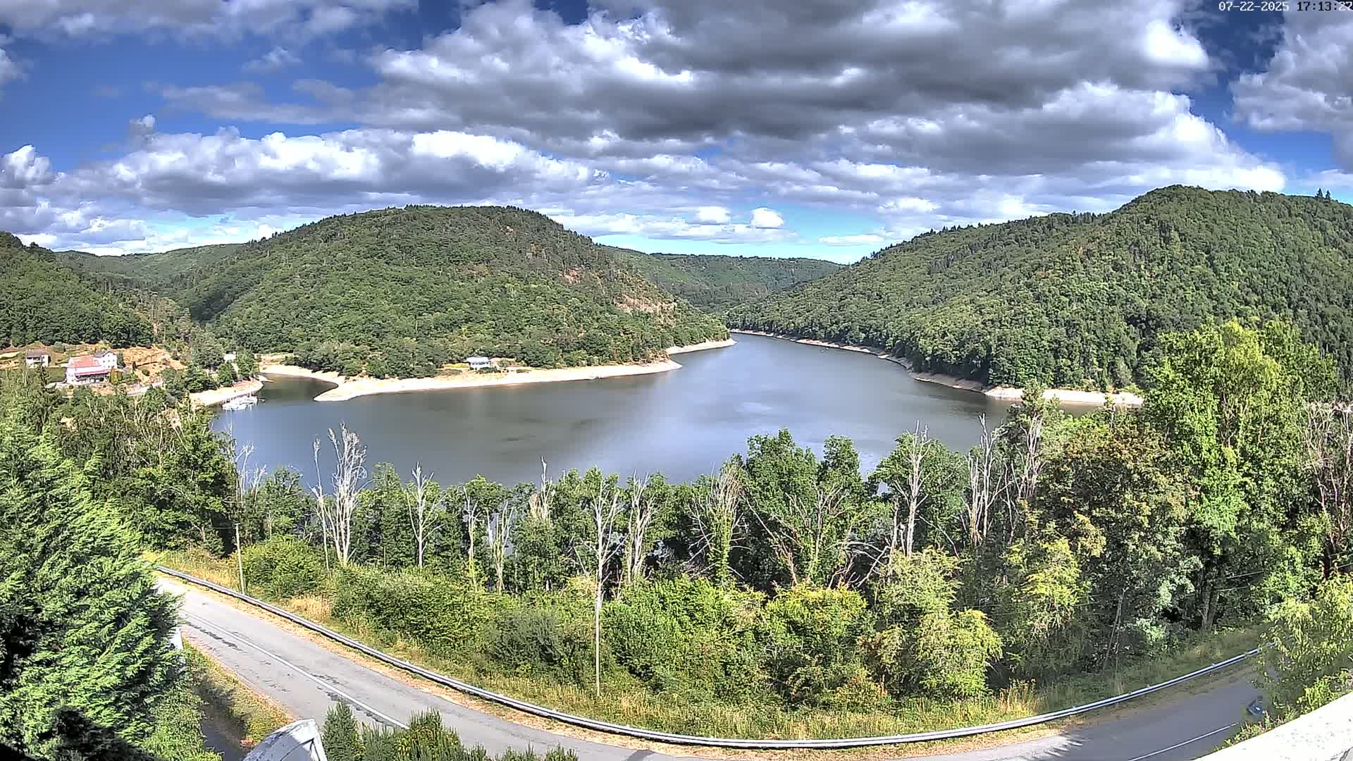 Miremont , Barrage des Fades Dam Live Cam - Riom, Puy-de-Dome, Auvergne-Rhone-Alpes, France