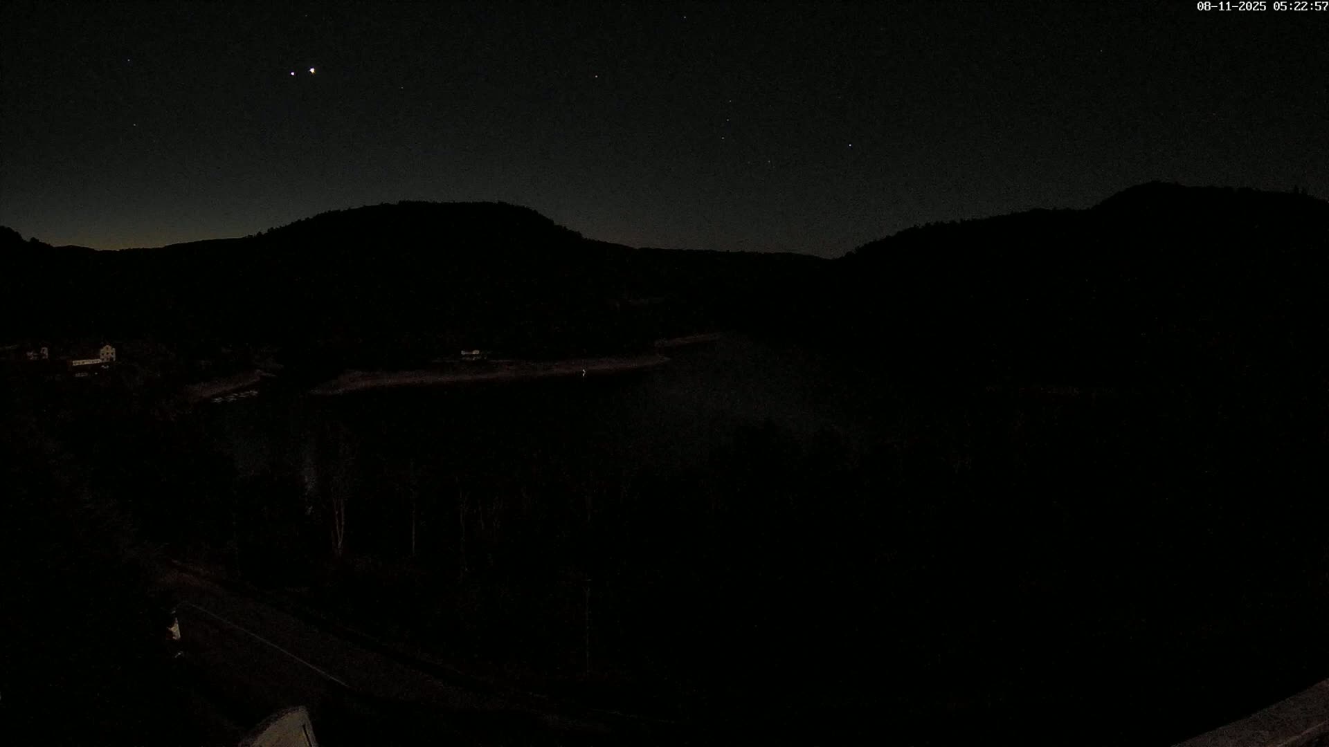 Miremont , Barrage des Fades Dam Live Cam - Riom, Puy-de-Dome, Auvergne-Rhone-Alpes, France