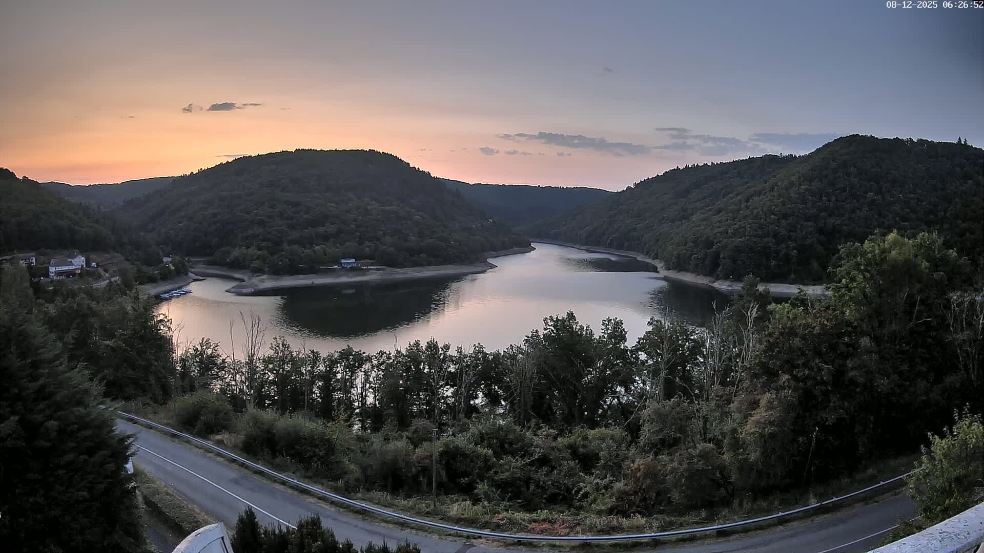 Miremont , Barrage des Fades Dam Live Cam - Riom, Puy-de-Dome, Auvergne-Rhone-Alpes, France