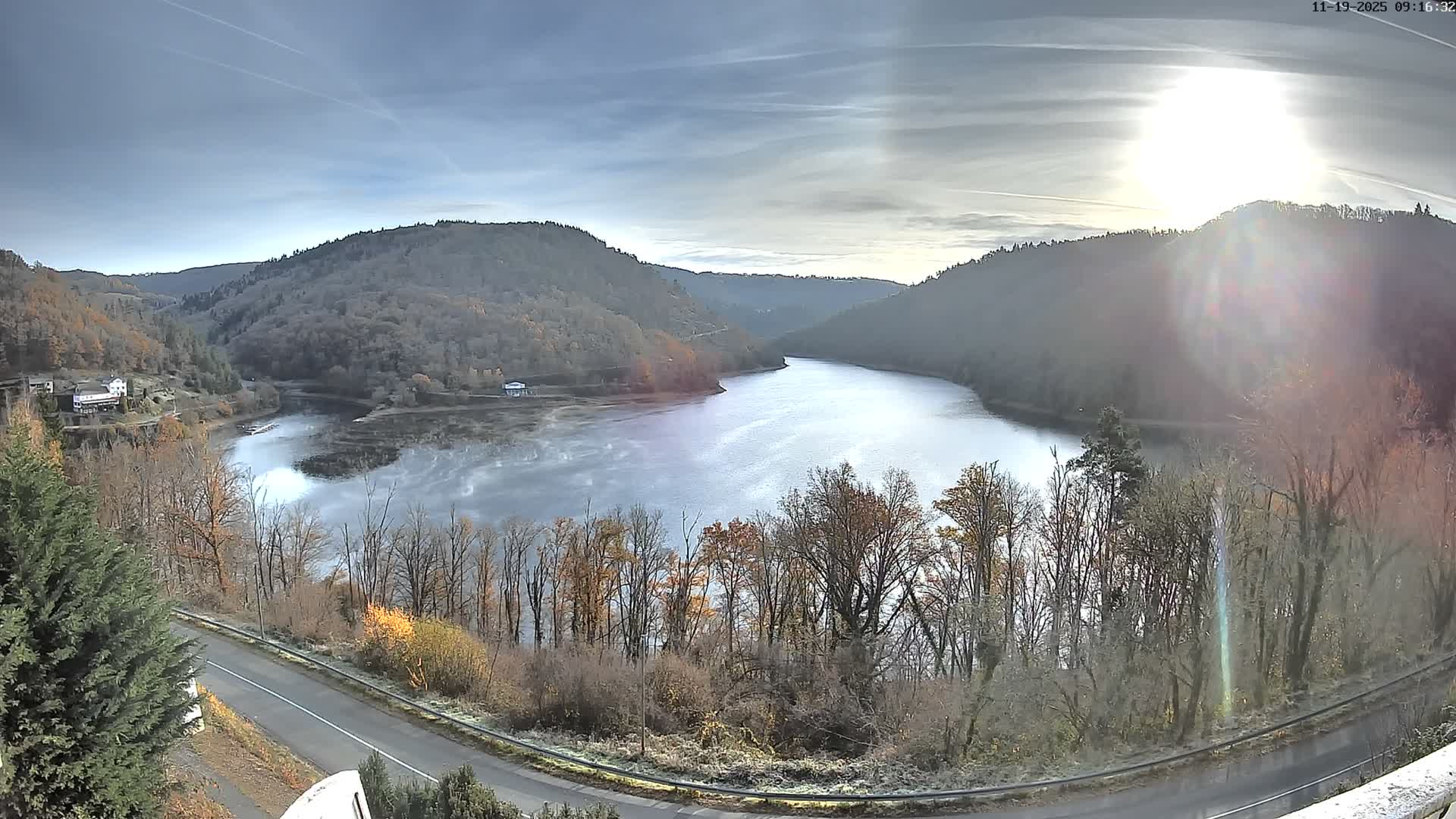 Miremont , Barrage des Fades Dam Live Cam - Riom, Puy-de-Dome, Auvergne-Rhone-Alpes, France