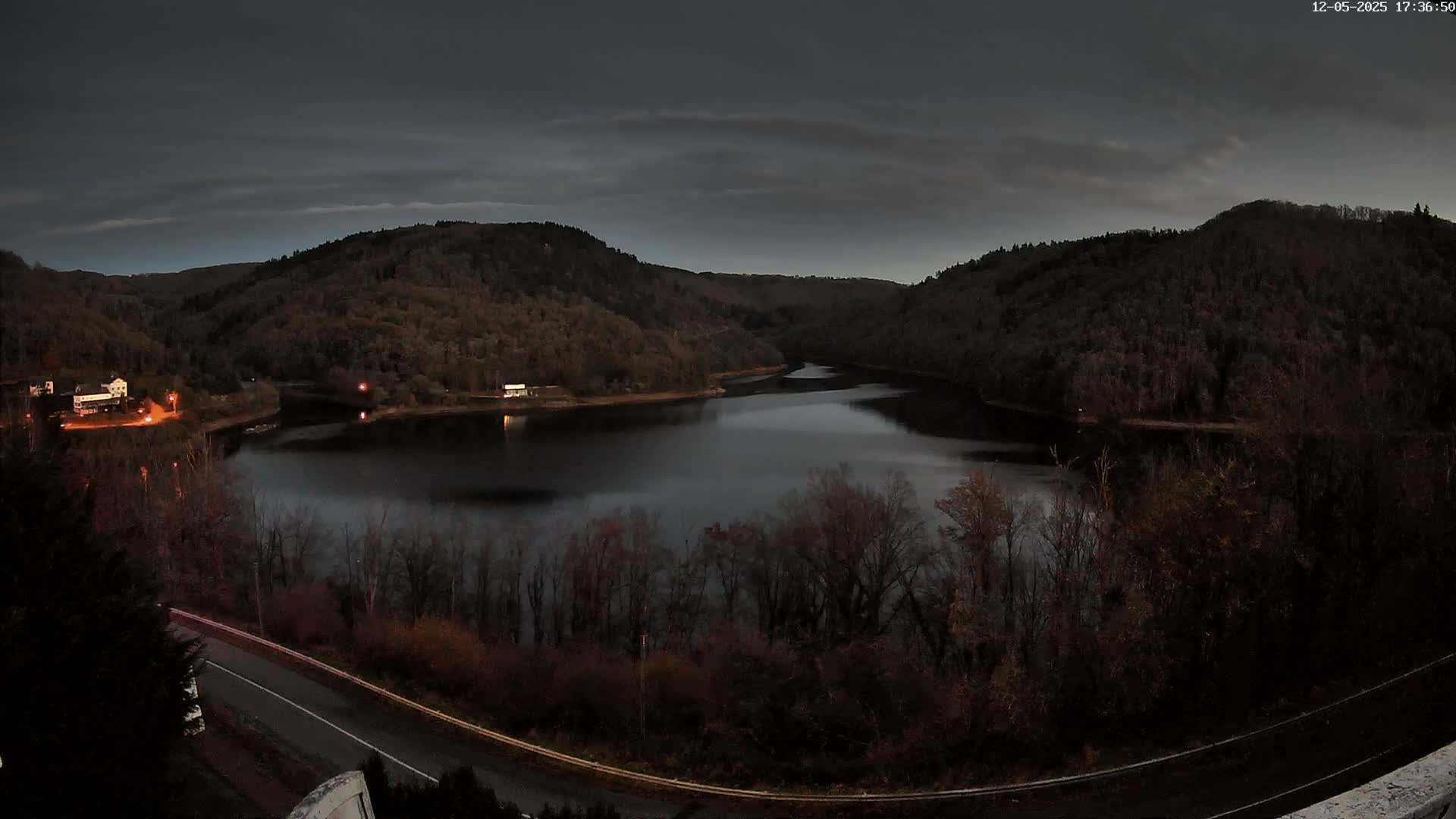 Miremont , Barrage des Fades Dam Live Cam - Riom, Puy-de-Dome, Auvergne-Rhone-Alpes, France