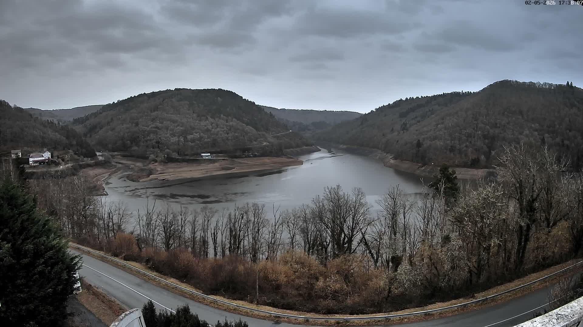 Miremont , Barrage des Fades Dam Live Cam - Riom, Puy-de-Dome, Auvergne-Rhone-Alpes, France
