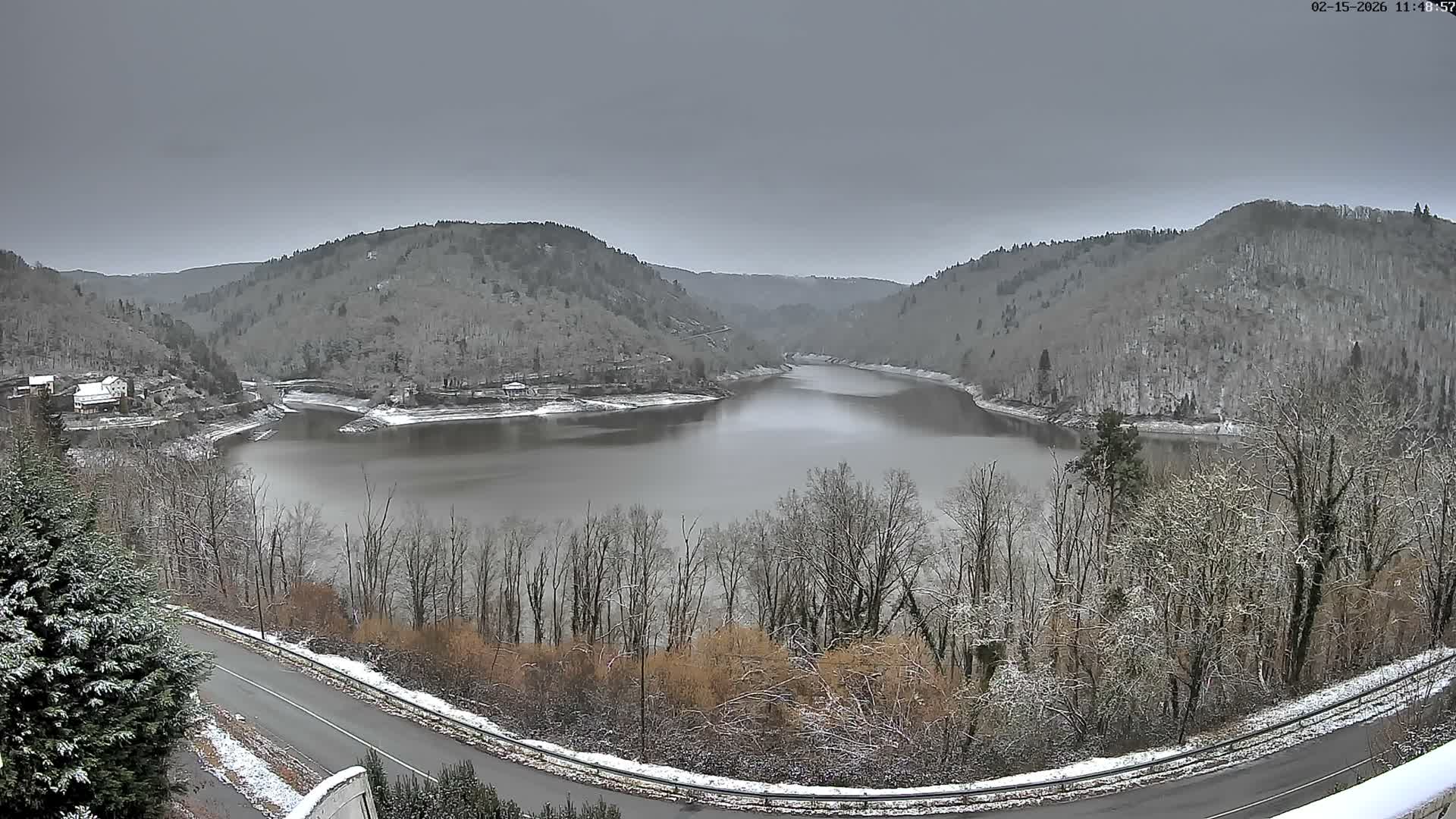 Miremont , Barrage des Fades Dam Live Cam - Riom, Puy-de-Dome, Auvergne-Rhone-Alpes, France