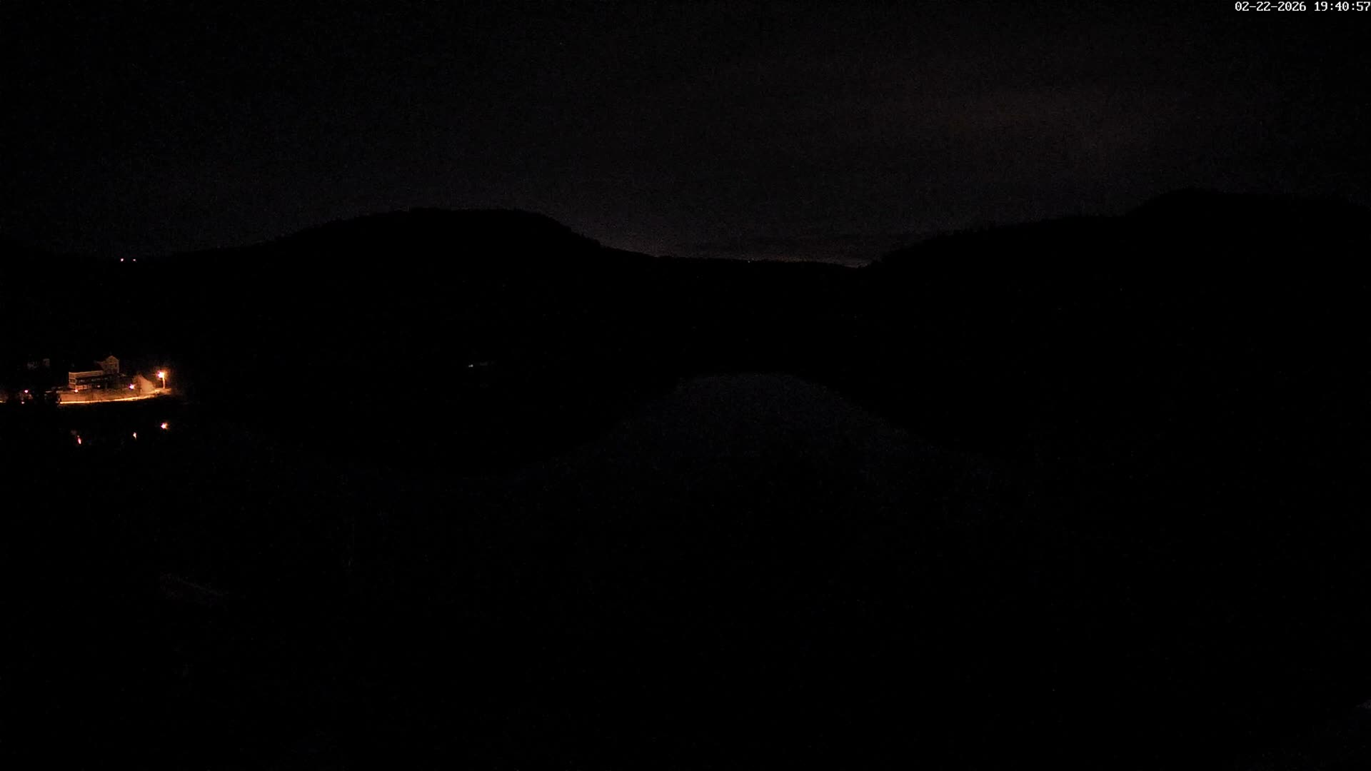 Miremont , Barrage des Fades Dam Live Cam - Riom, Puy-de-Dome, Auvergne-Rhone-Alpes, France