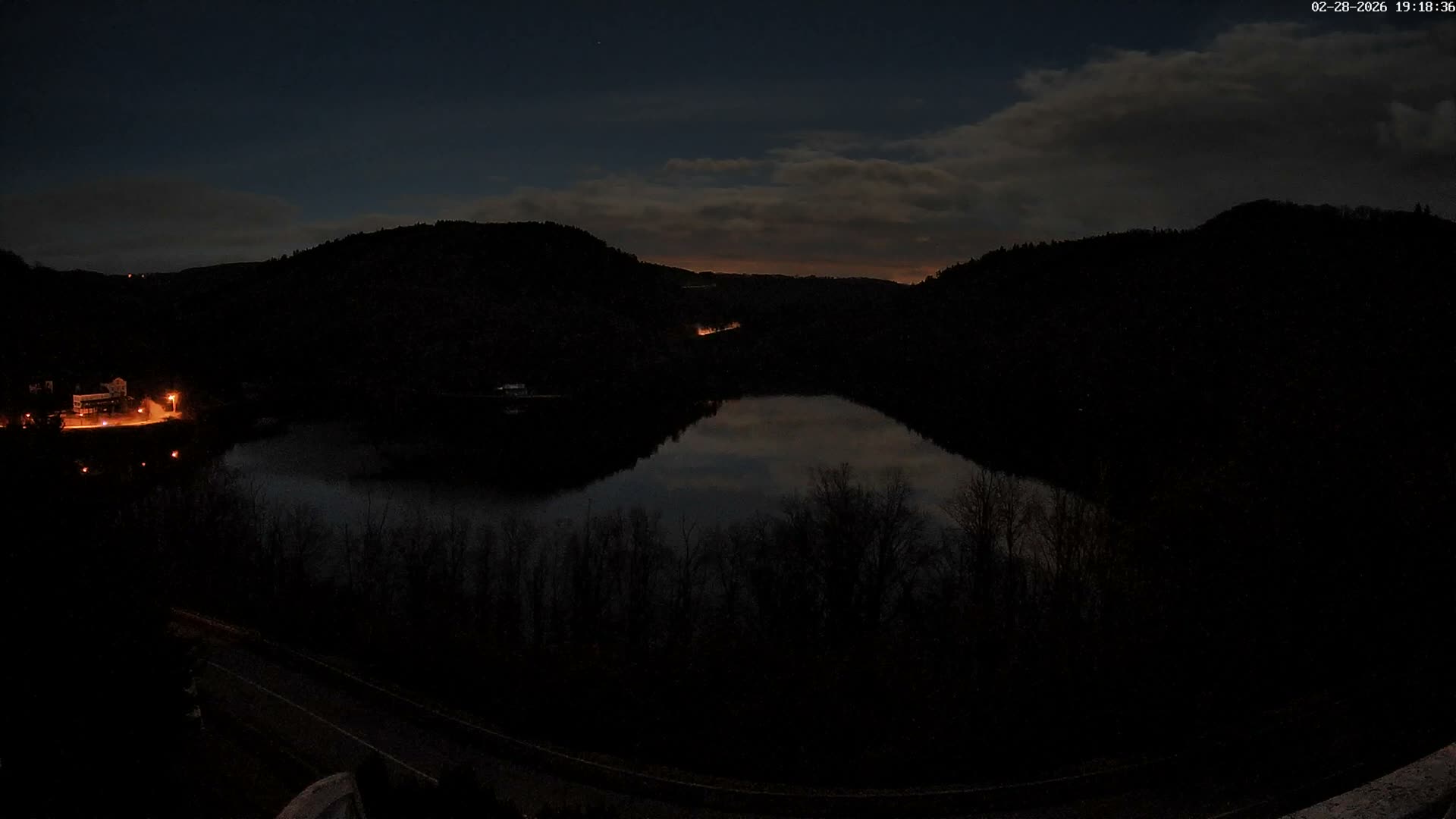 Miremont , Barrage des Fades Dam Live Cam - Riom, Puy-de-Dome, Auvergne-Rhone-Alpes, France