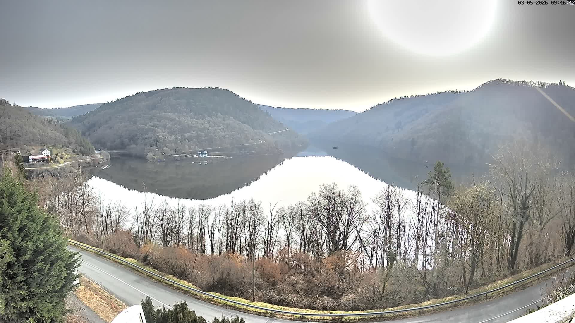 Miremont , Barrage des Fades Dam Live Cam - Riom, Puy-de-Dome, Auvergne-Rhone-Alpes, France